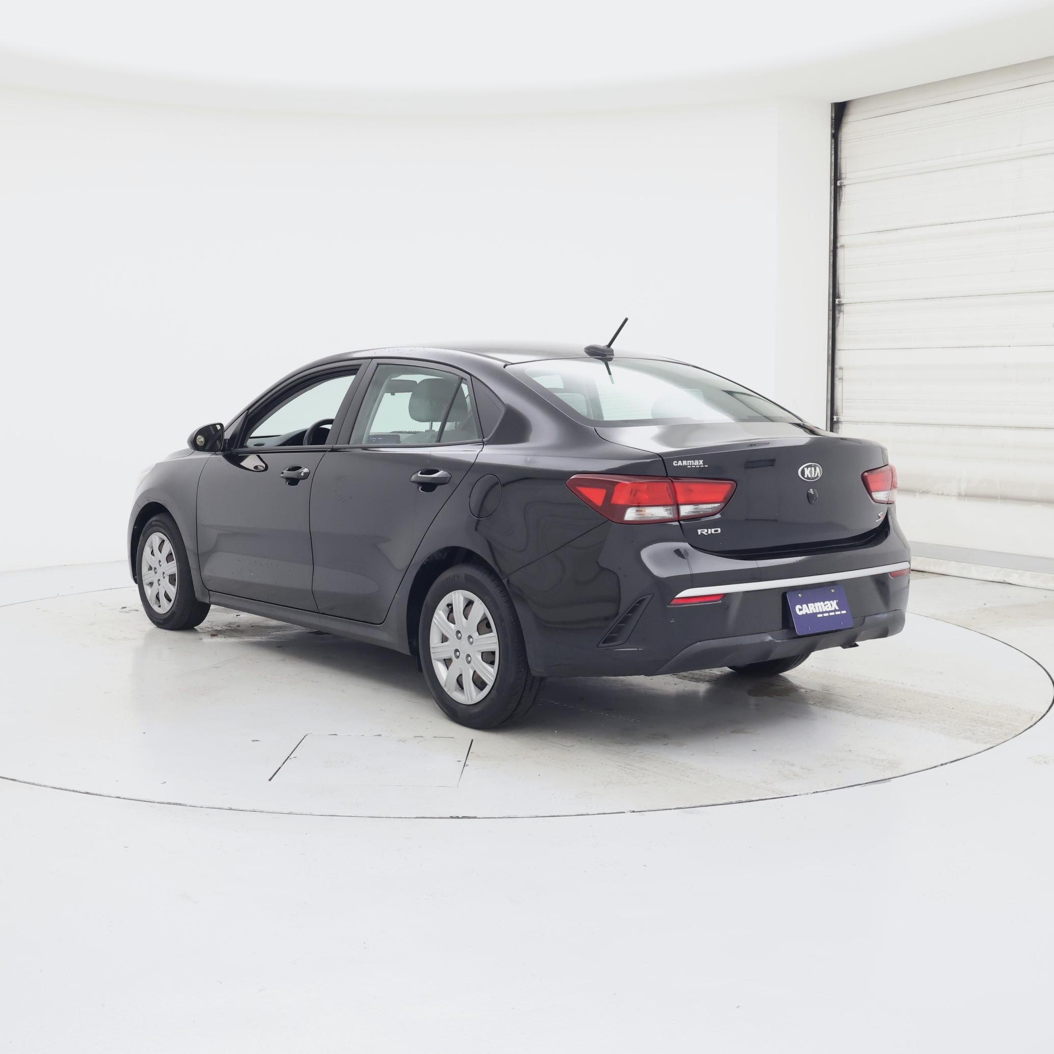 Thumbnail: 2021 Kia Rio - 2