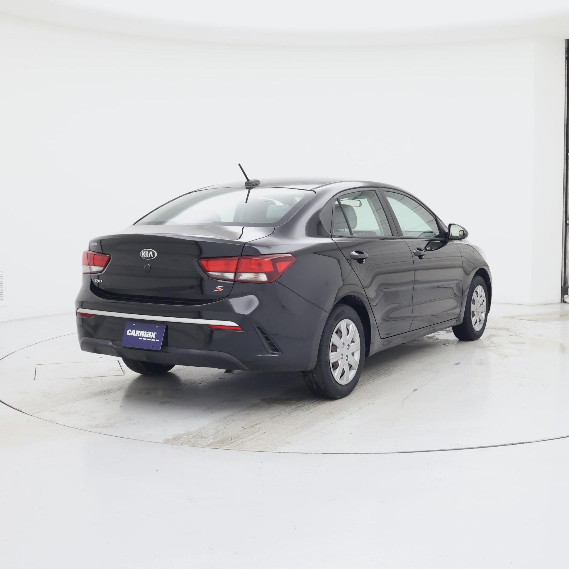 Thumbnail: 2021 Kia Rio - 8