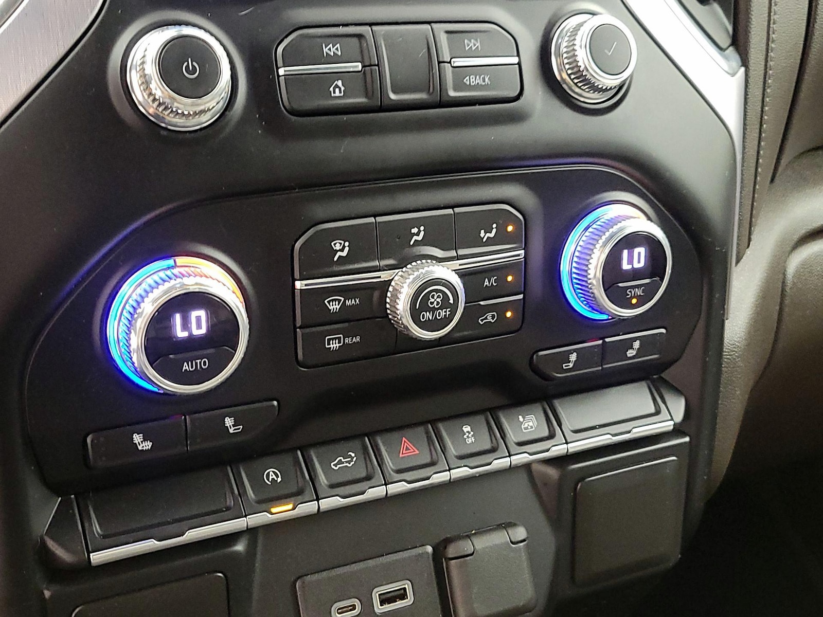 2021 GMC Sierra 1500 SLE - Photo 17