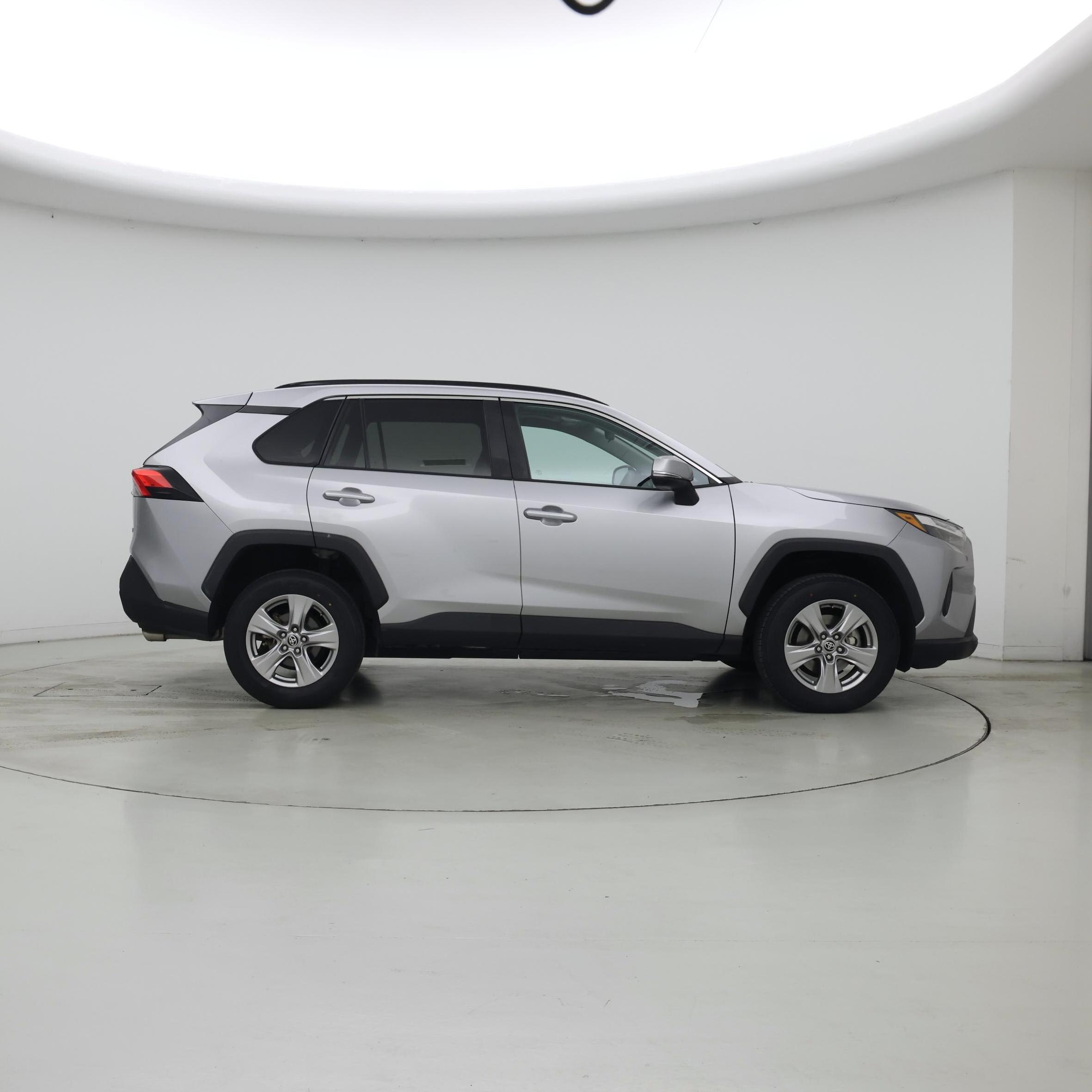 Thumbnail: 2022 Toyota RAV4 - 7