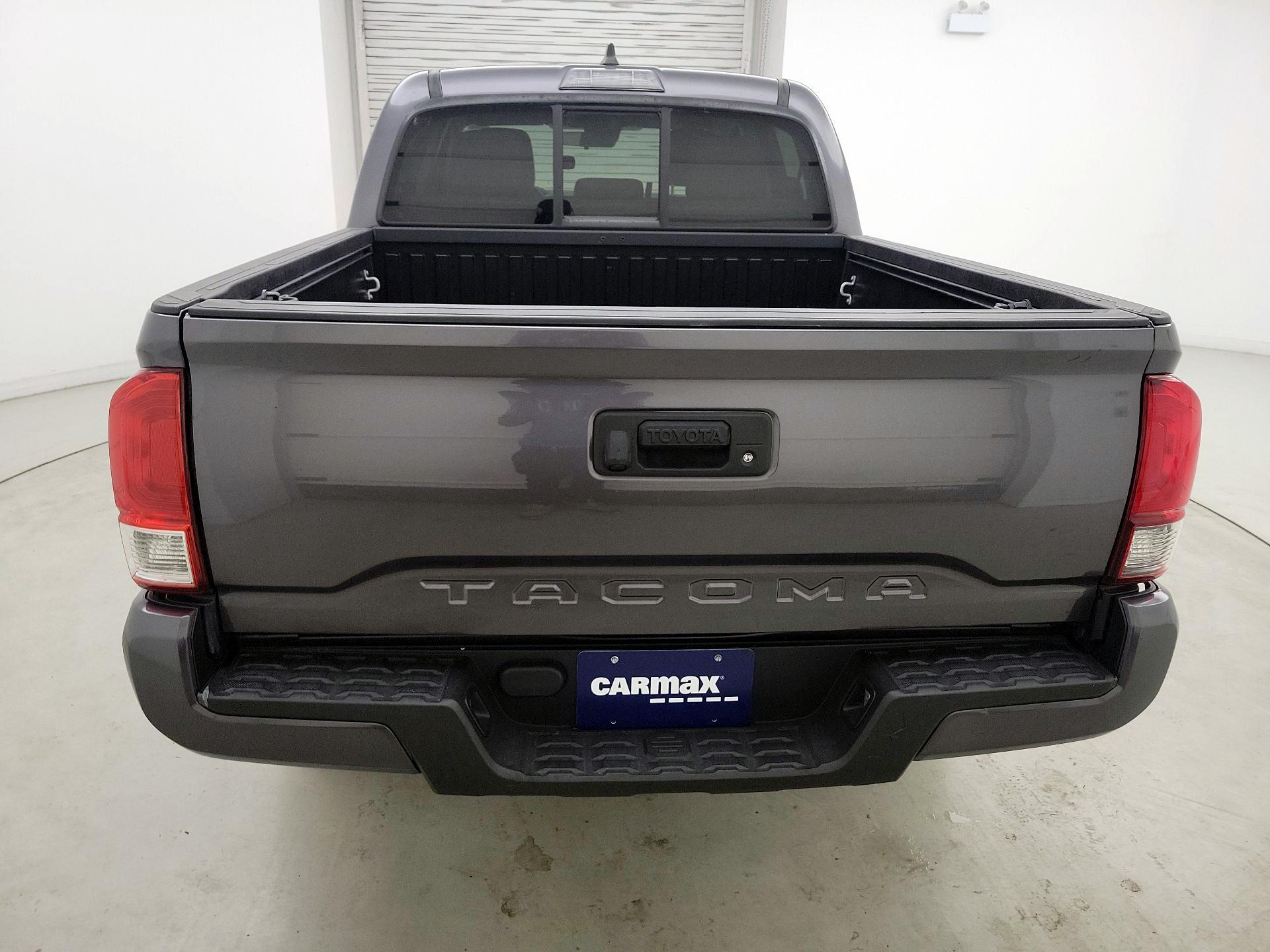 Thumbnail: 2021 Toyota Tacoma - 20
