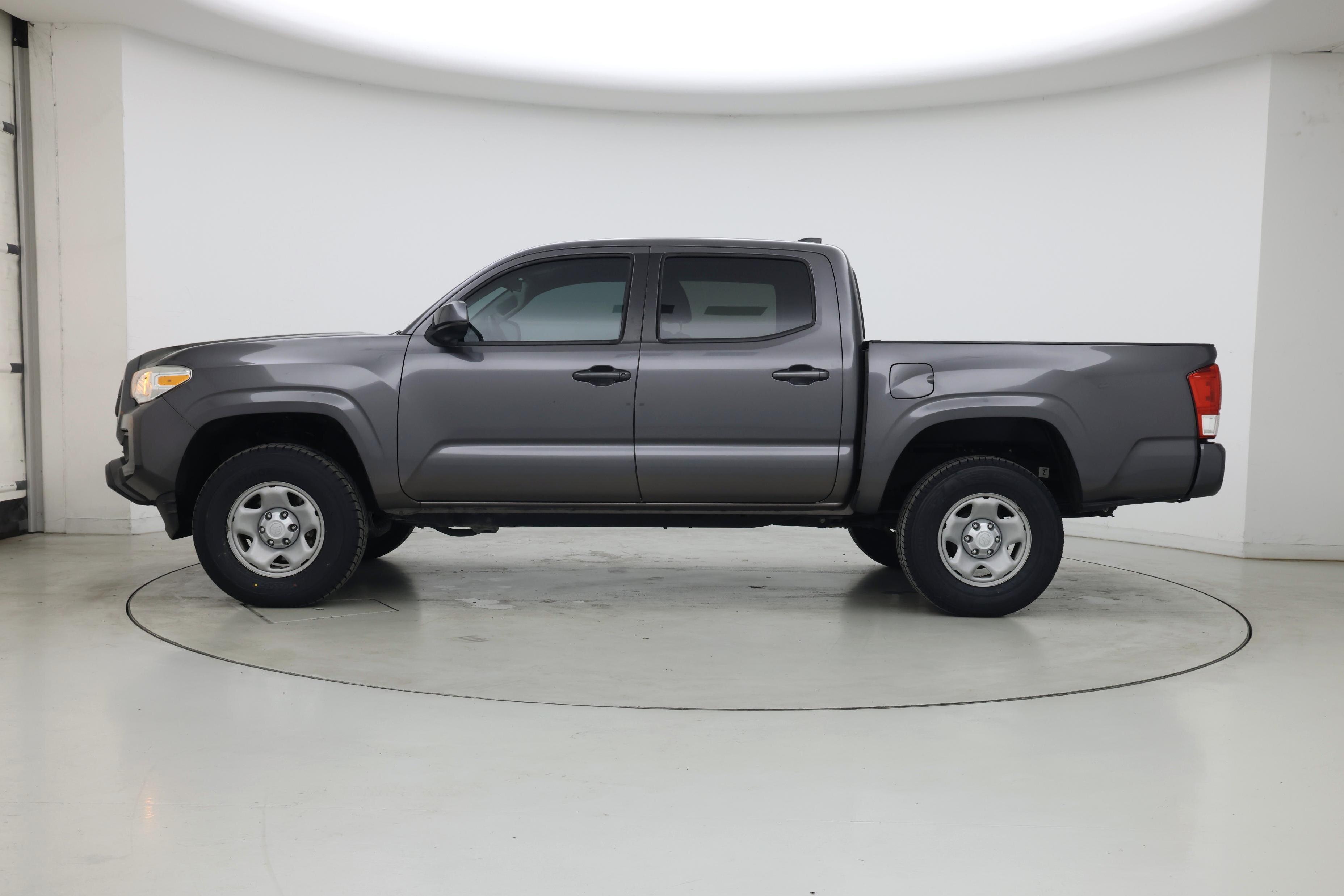 Thumbnail: 2021 Toyota Tacoma - 3