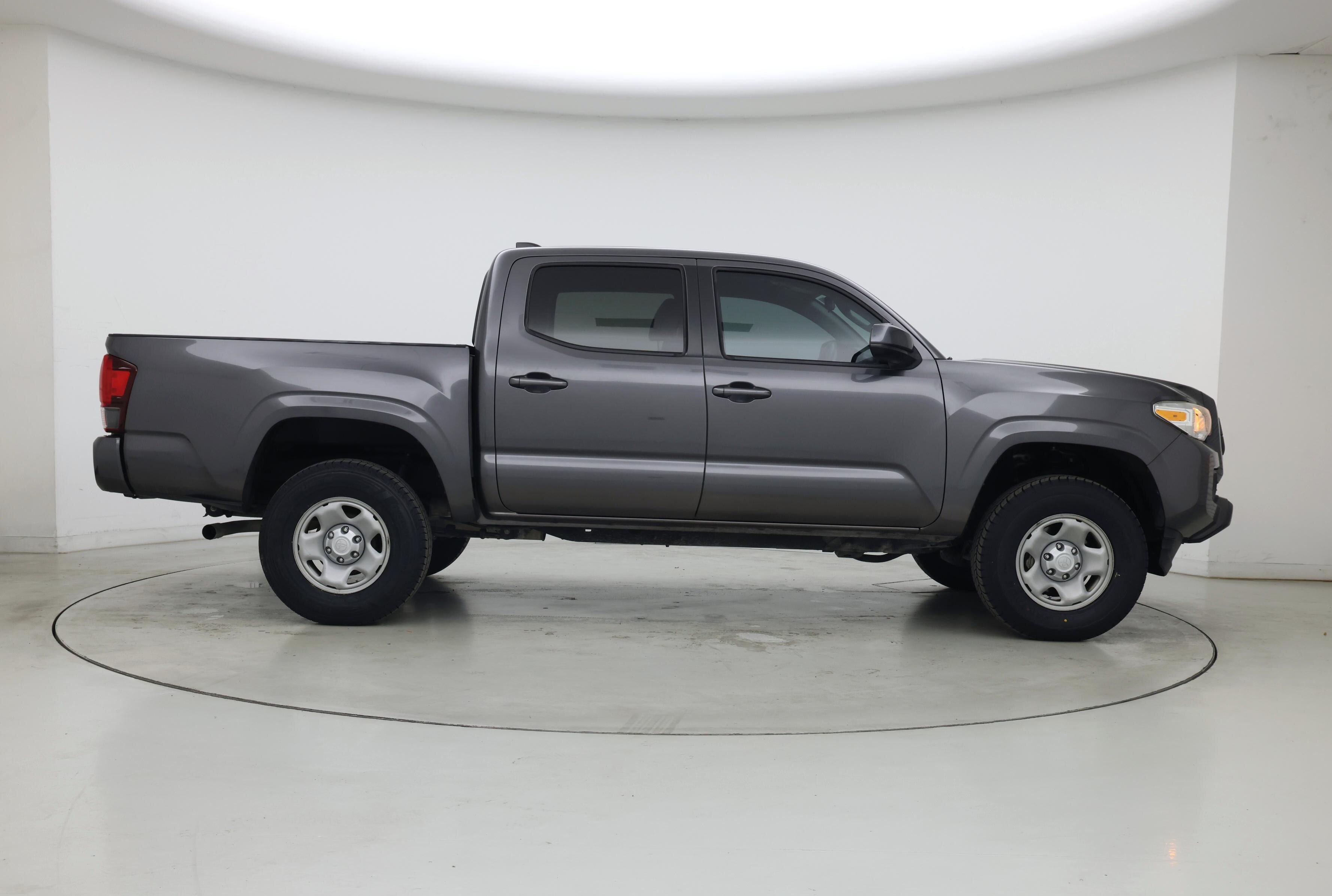Thumbnail: 2021 Toyota Tacoma - 7