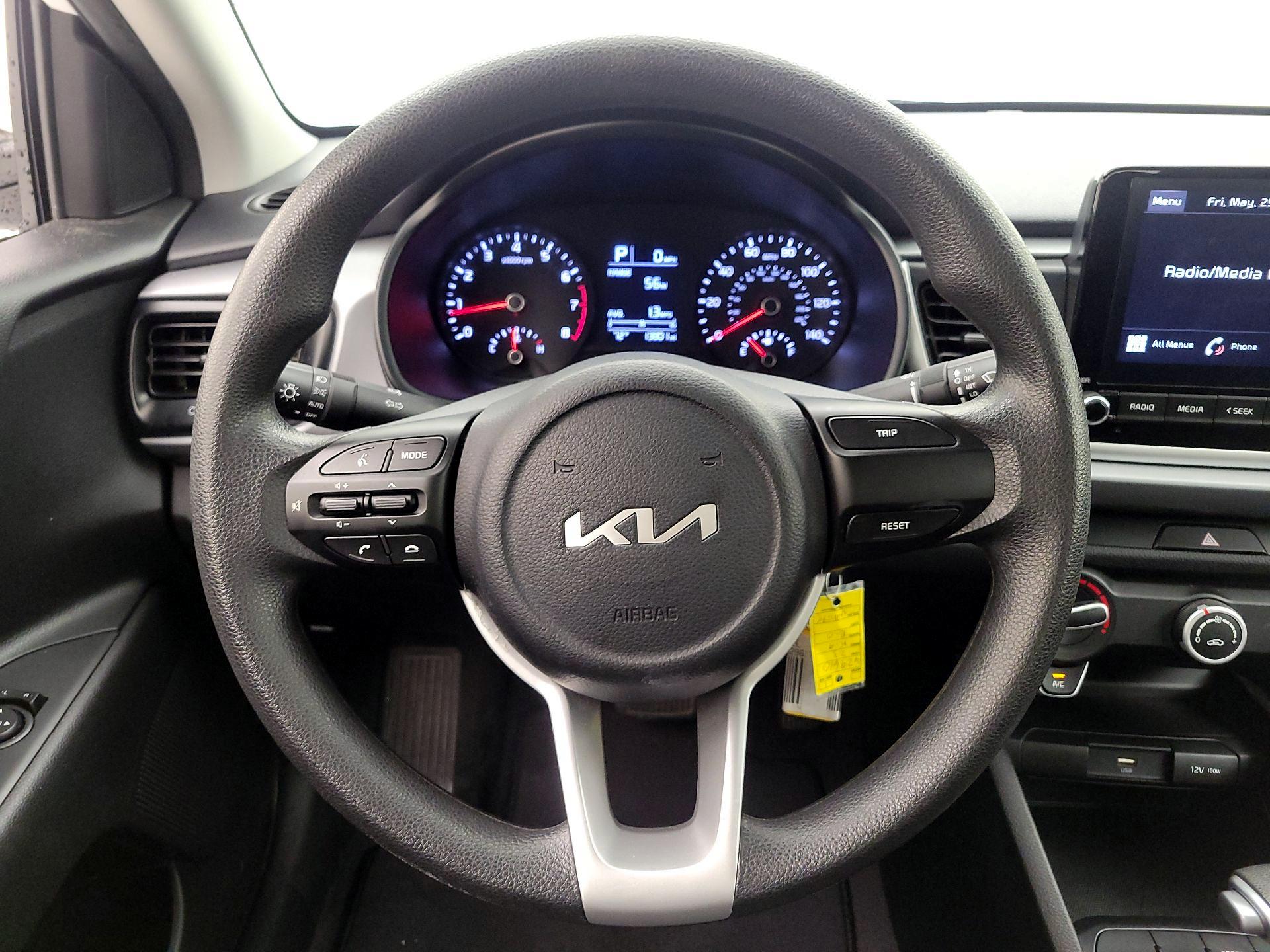 Thumbnail: 2023 Kia Rio - 10