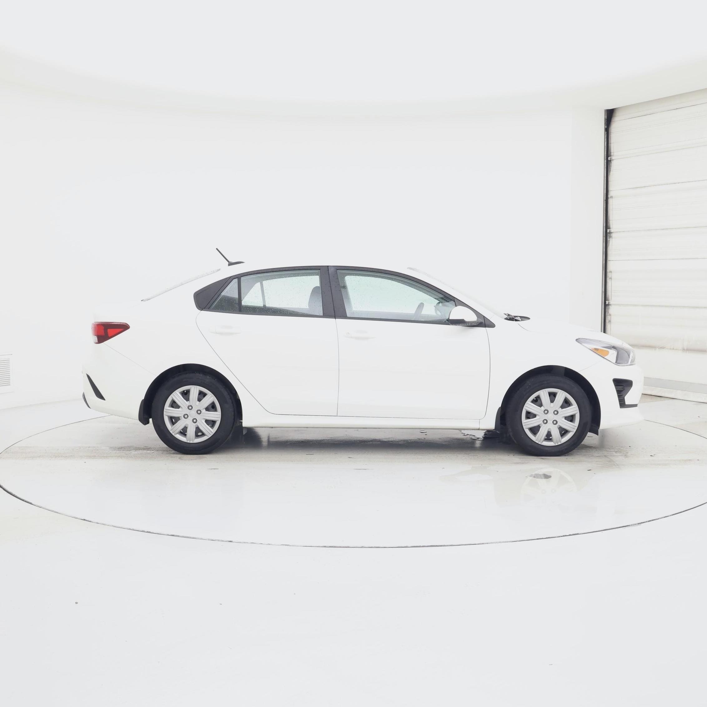 Thumbnail: 2023 Kia Rio - 7