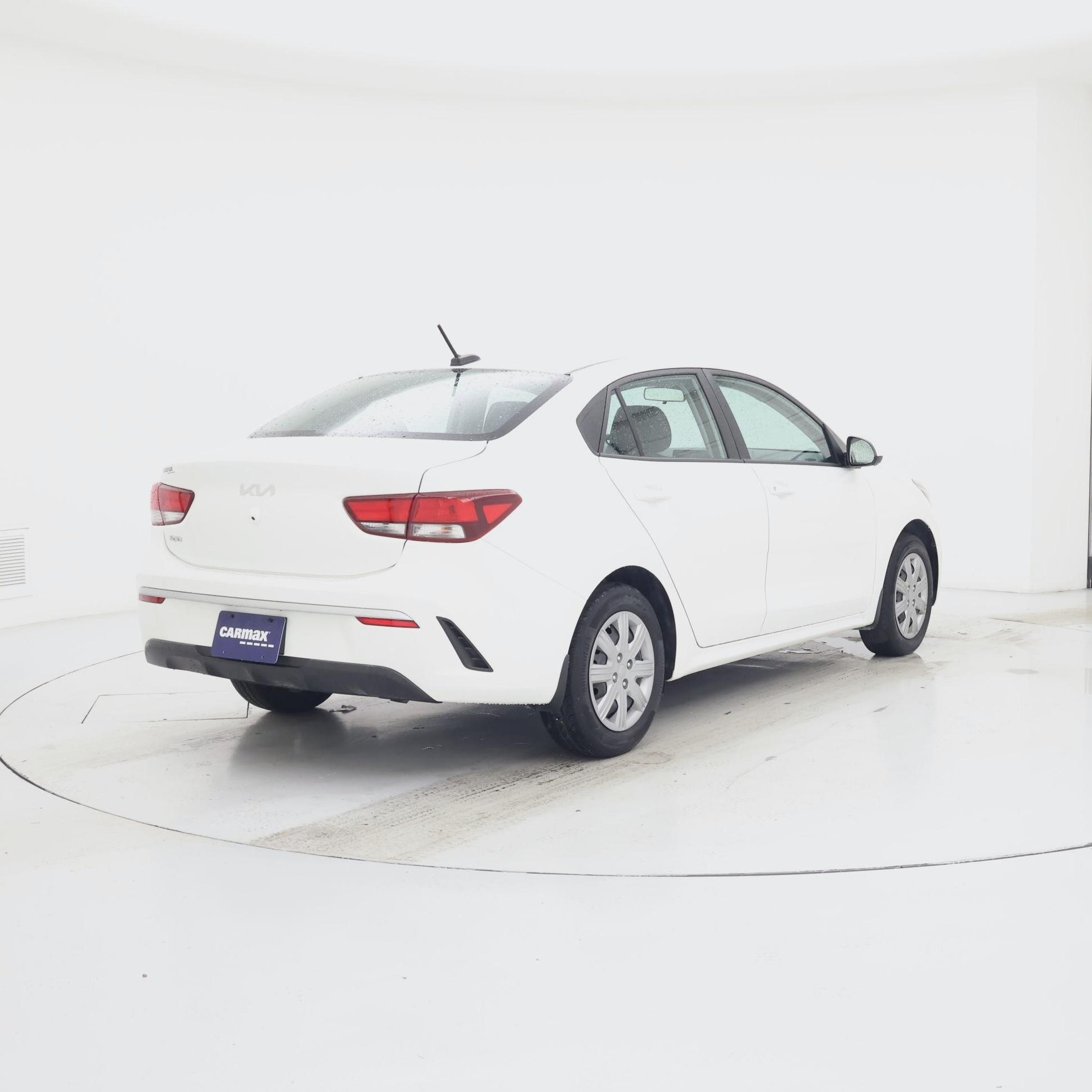 Thumbnail: 2023 Kia Rio - 8