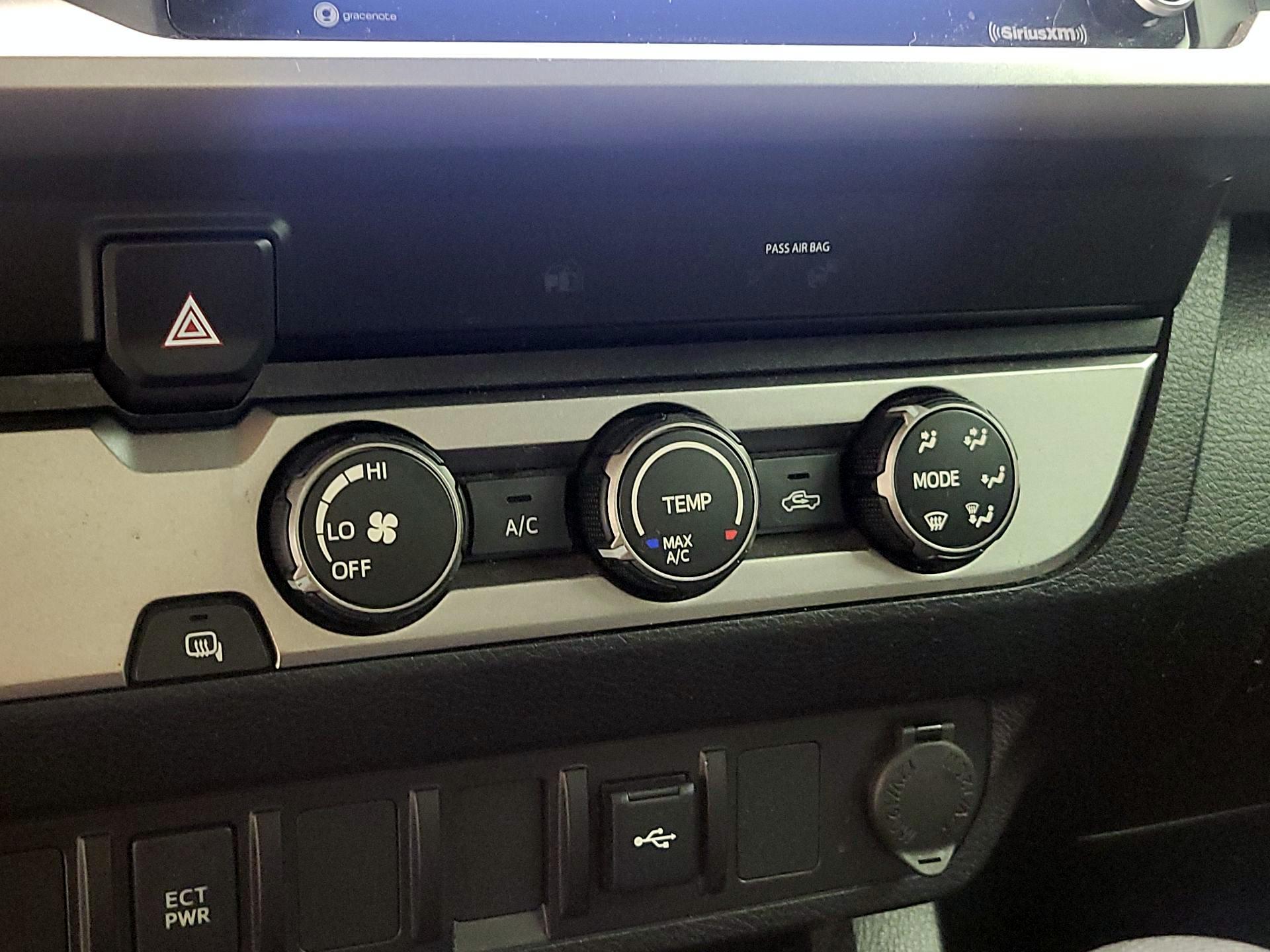 Thumbnail: 2021 Toyota Tacoma - 16