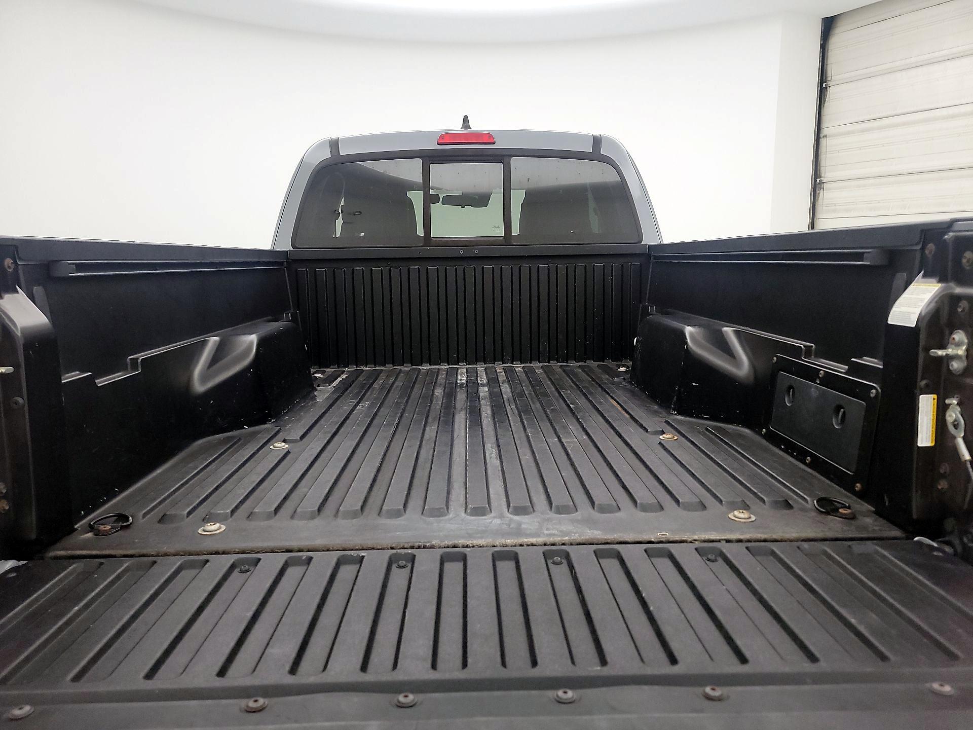 Thumbnail: 2021 Toyota Tacoma - 20