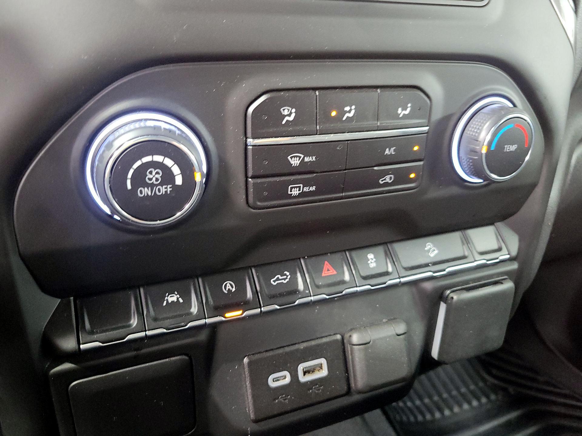 Thumbnail: 2025 Chevrolet Silverado 1500 - 15