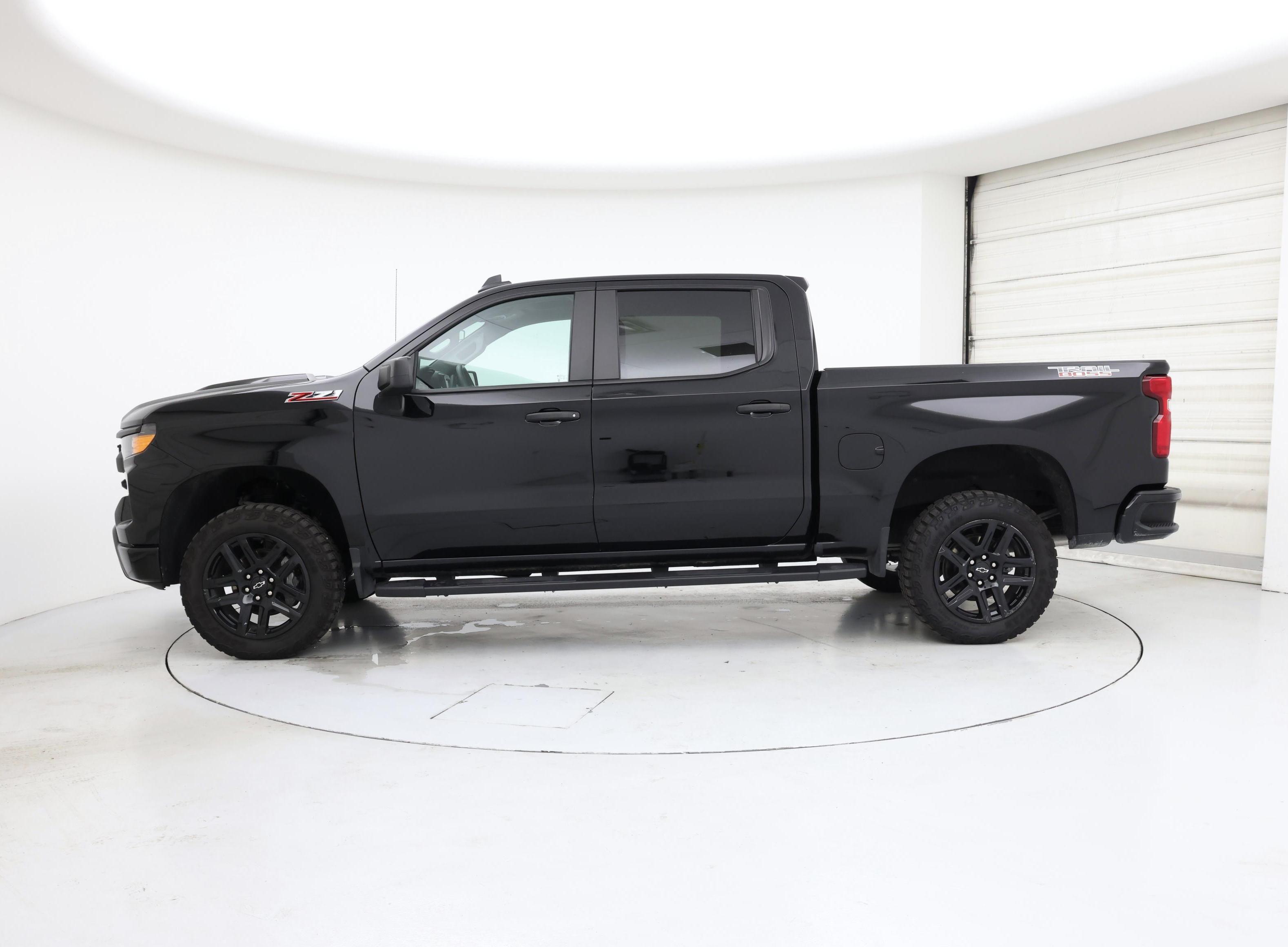 Thumbnail: 2025 Chevrolet Silverado 1500 - 3