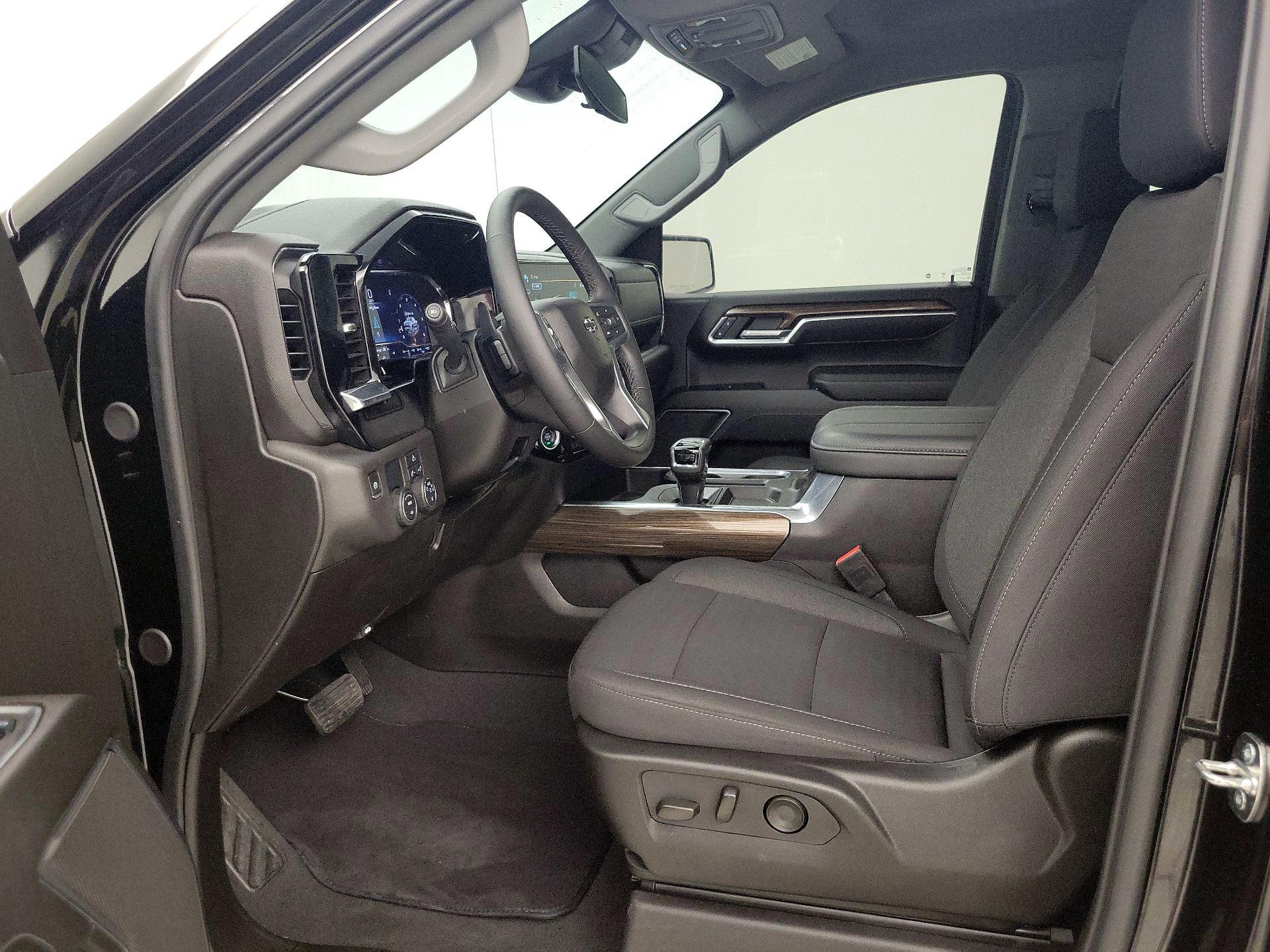 Thumbnail: 2024 Chevrolet Silverado 1500 - 11