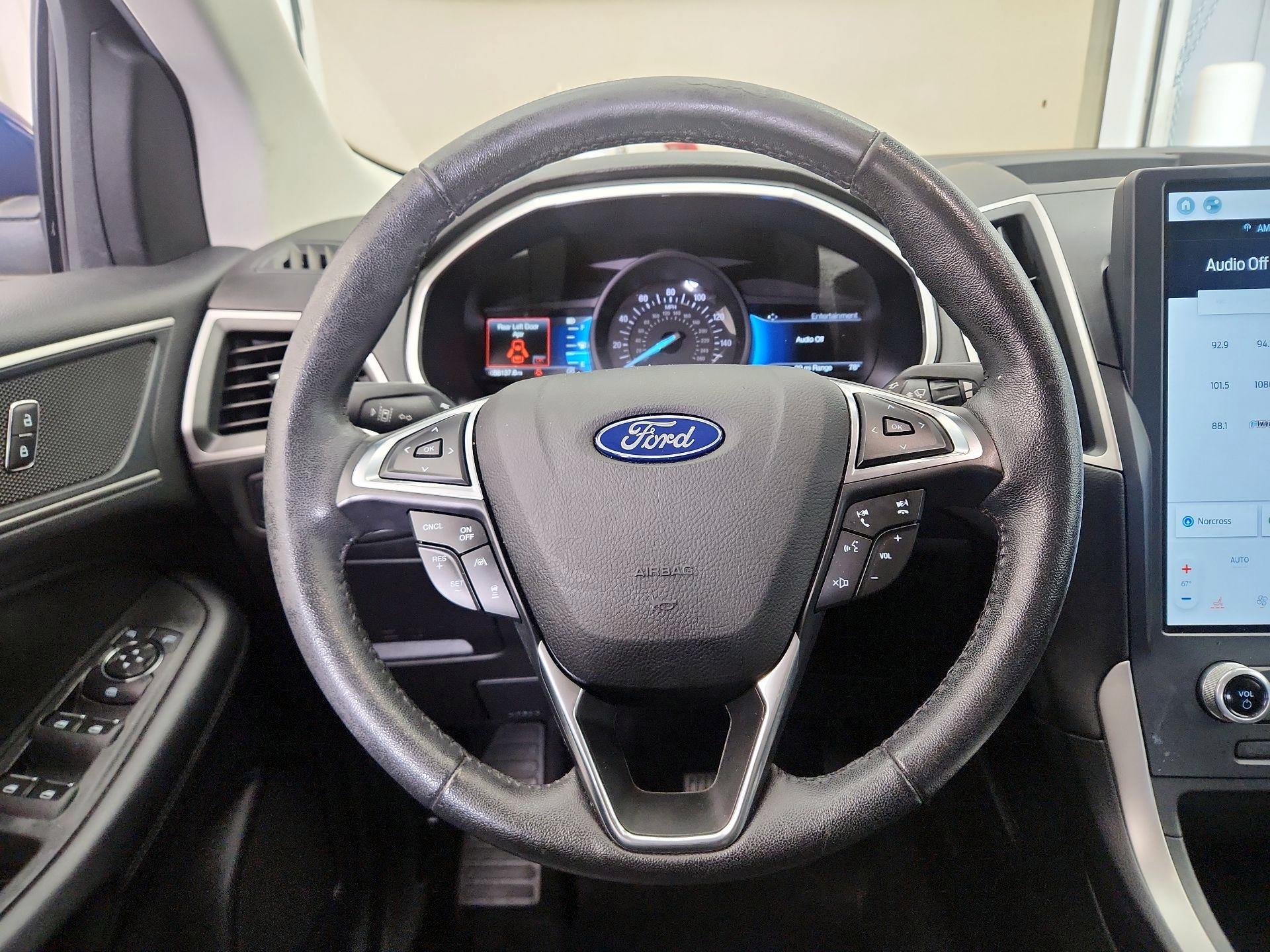 Thumbnail: 2021 Ford Edge - 10