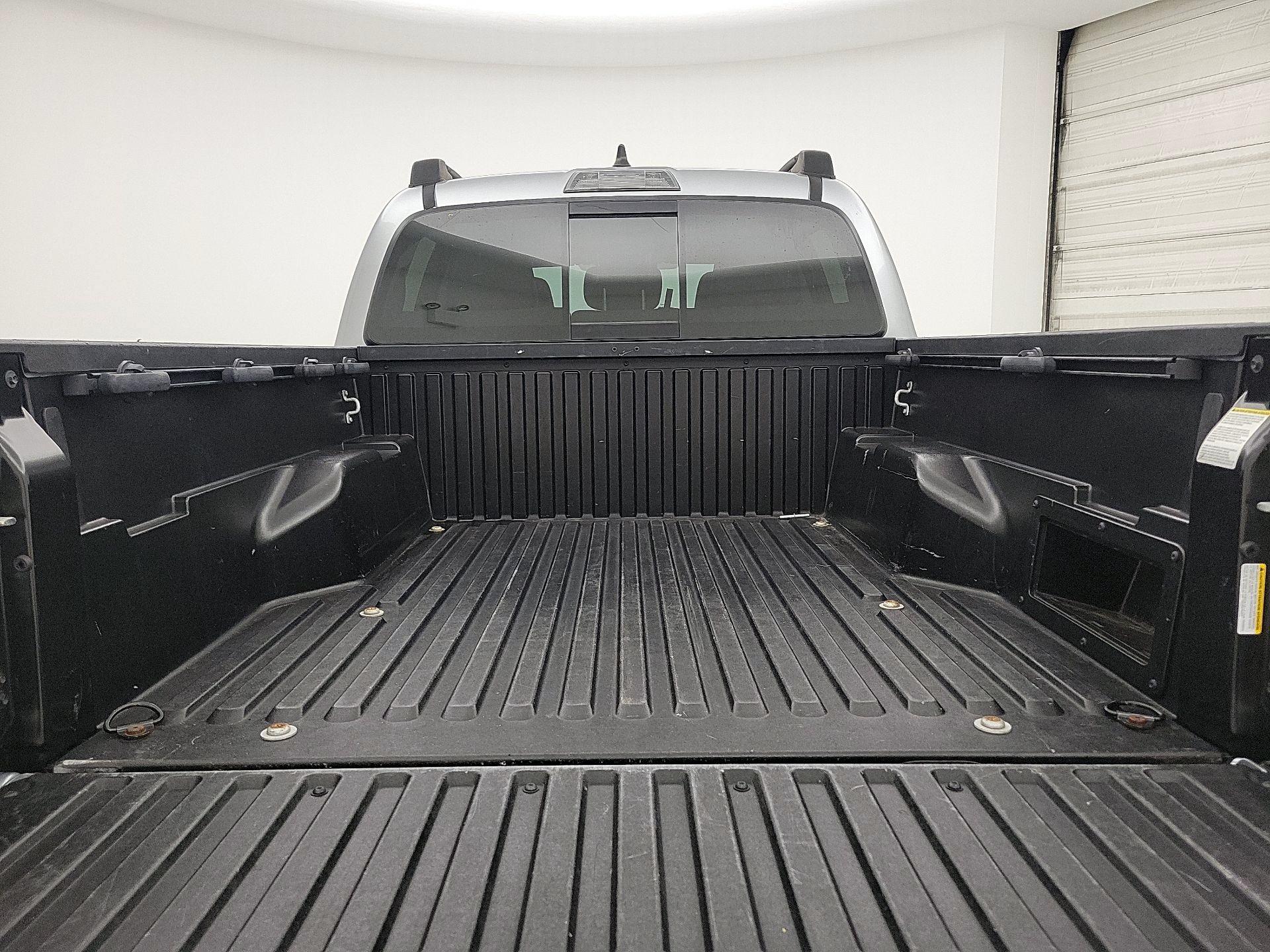 Thumbnail: 2023 Toyota Tacoma - 20