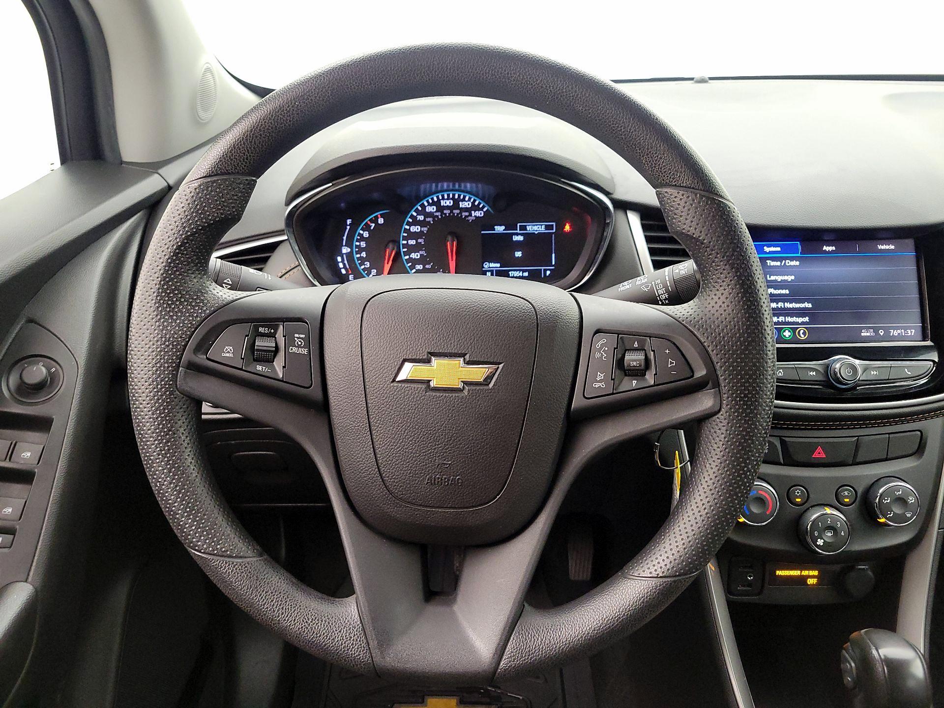 Thumbnail: 2021 Chevrolet Trax - 10