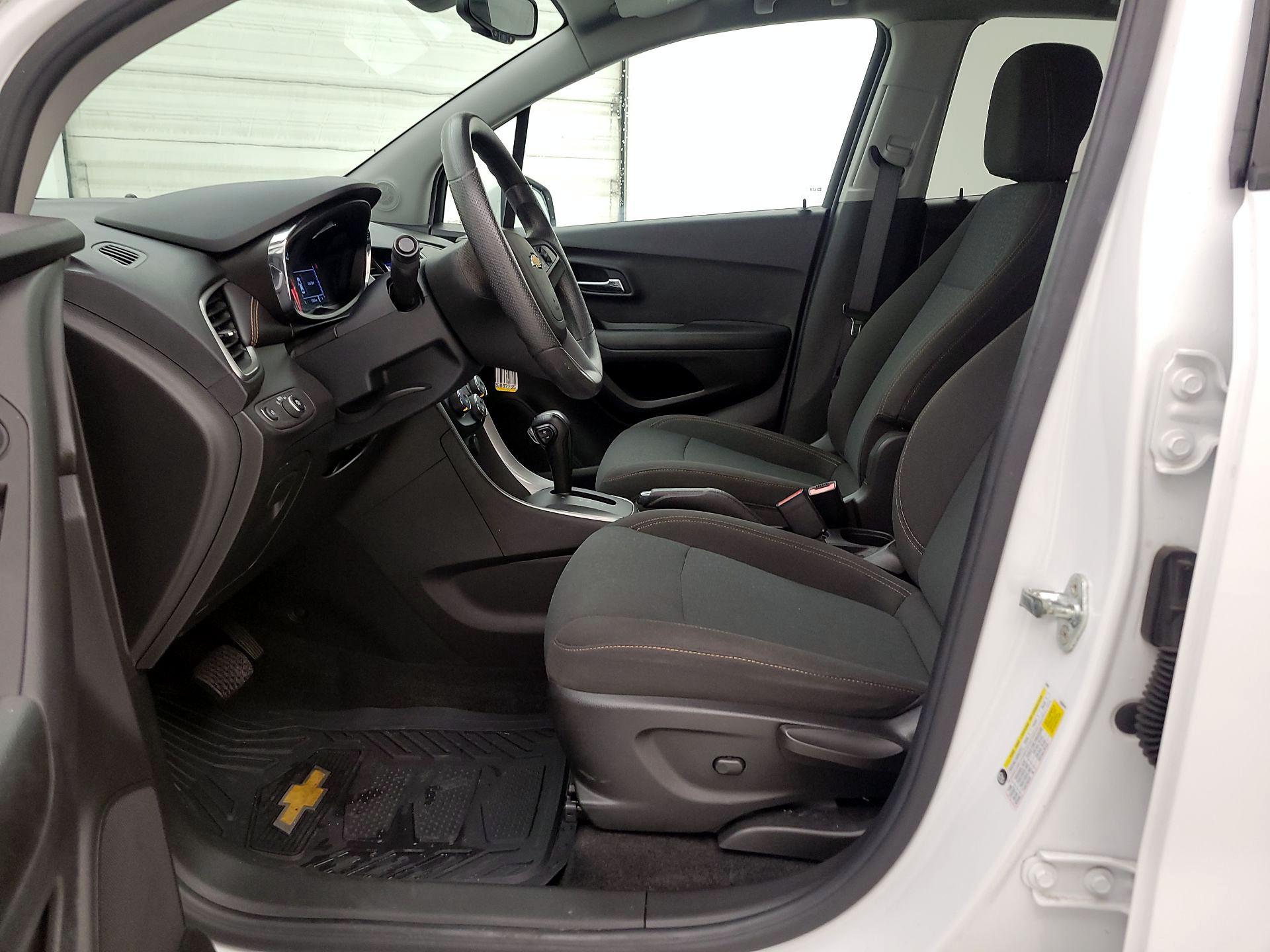 Thumbnail: 2021 Chevrolet Trax - 11