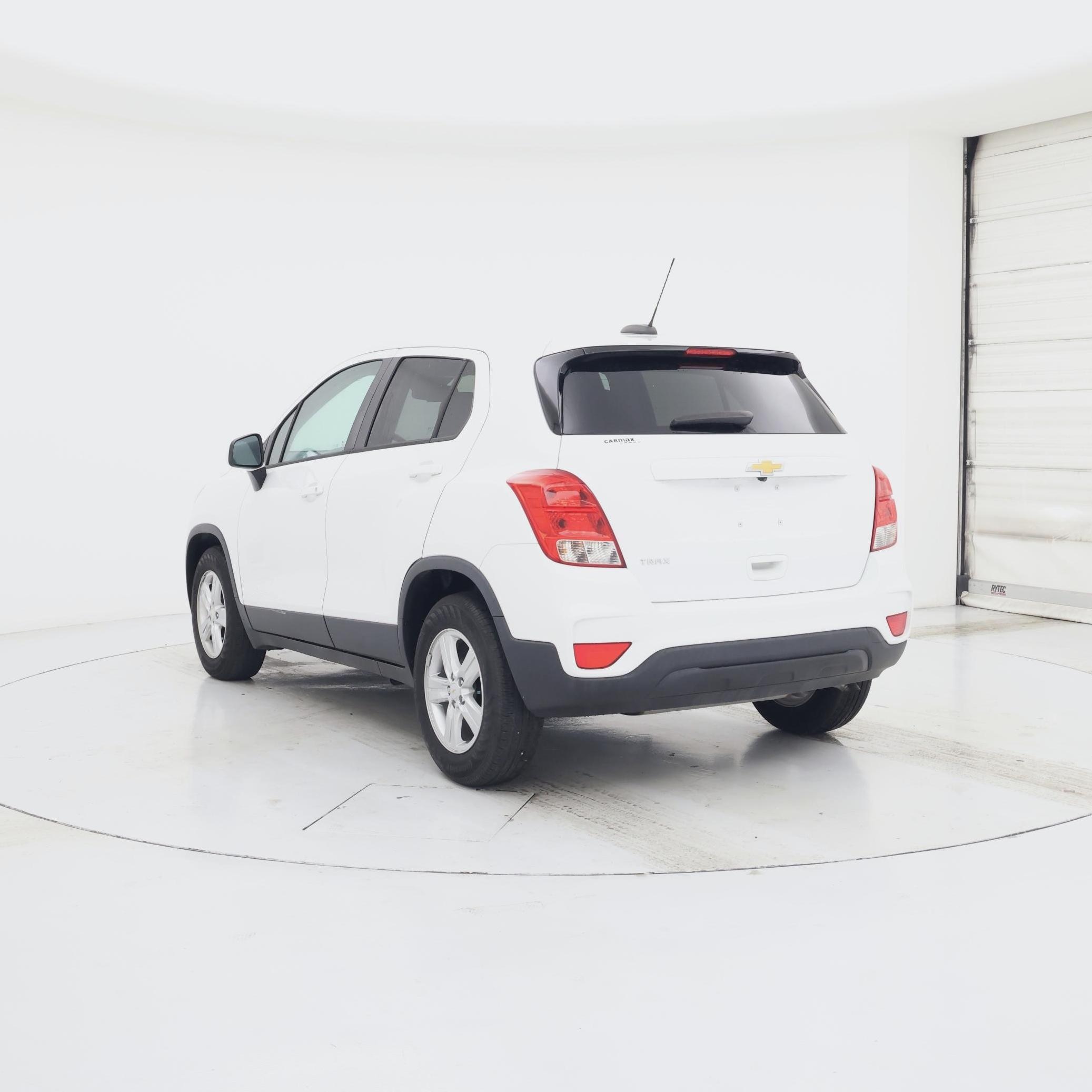 Thumbnail: 2021 Chevrolet Trax - 2