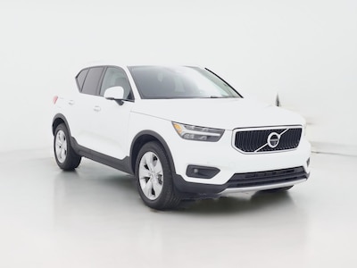 2022 Volvo XC40 T5 Momentum