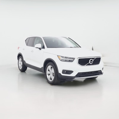 2022 Volvo XC40 T5 Momentum