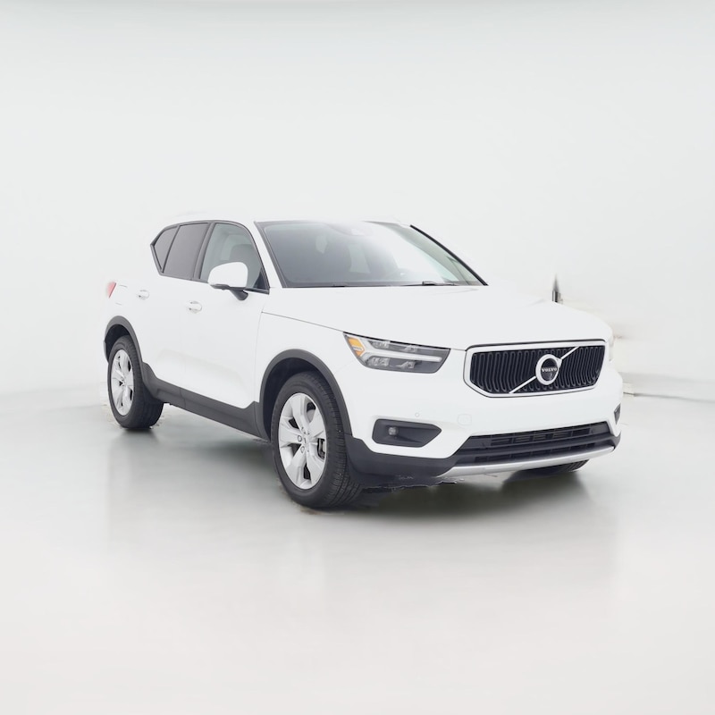 2022 Volvo XC40 T5 Momentum