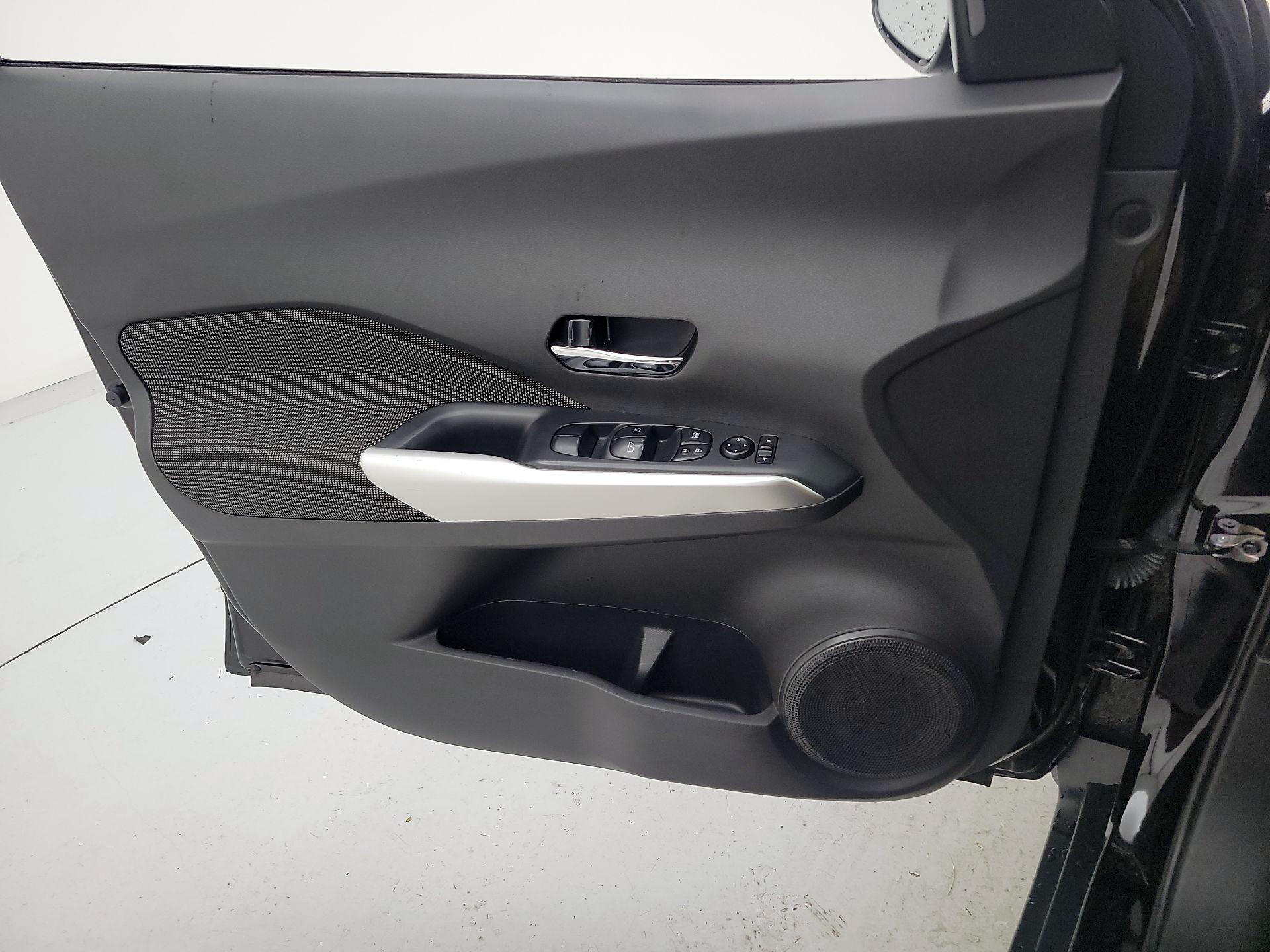 Thumbnail: 2020 Nissan Kicks - 12