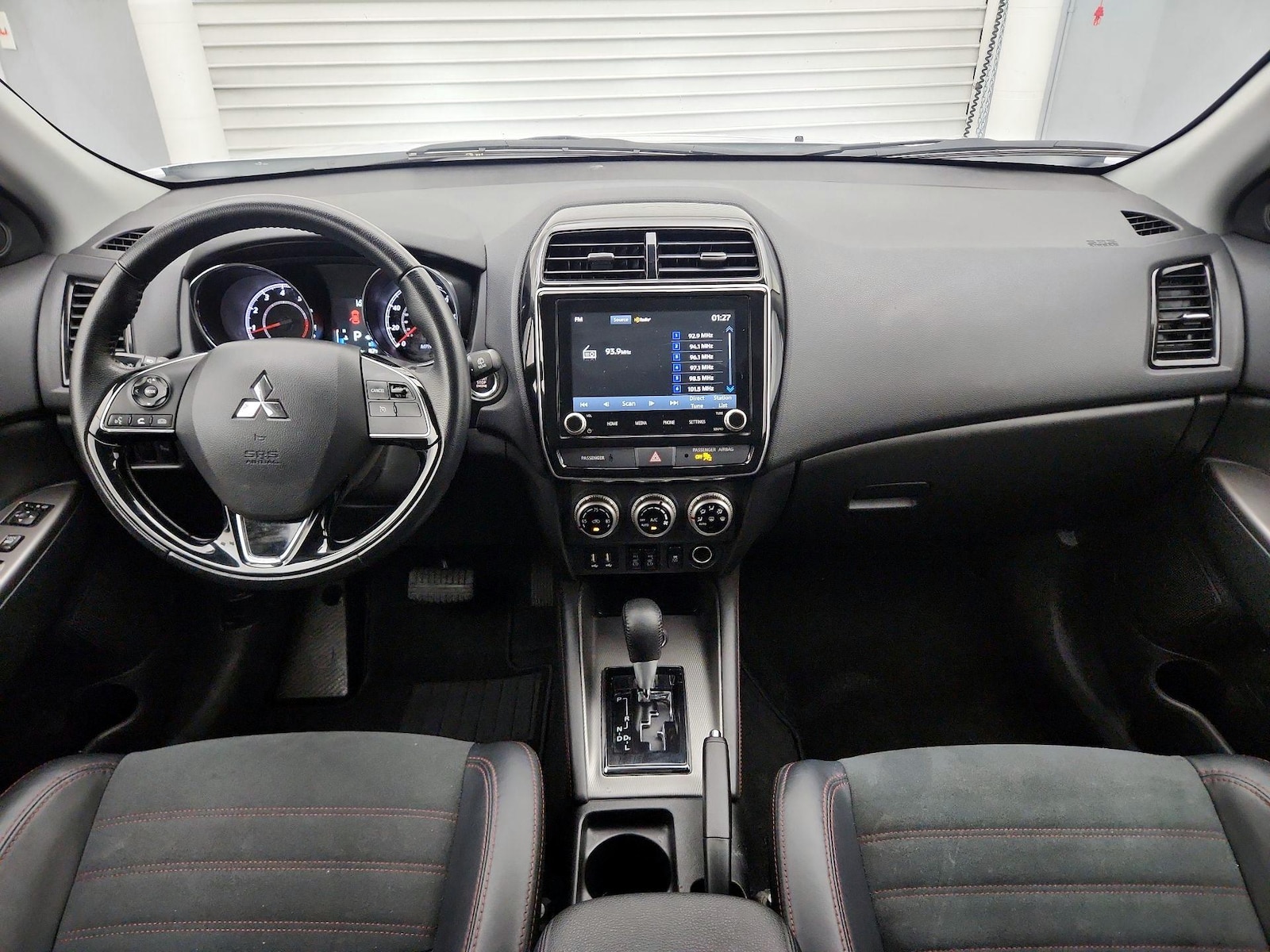 2025 Mitsubishi Outlander Sport SE - Photo 10
