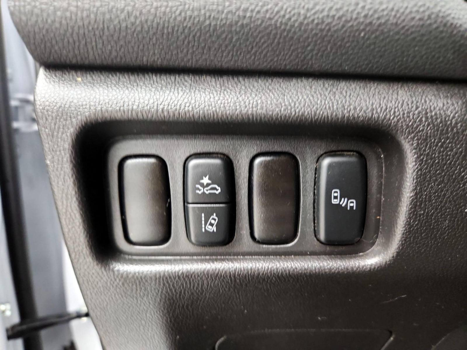 2025 Mitsubishi Outlander Sport SE - Photo 14