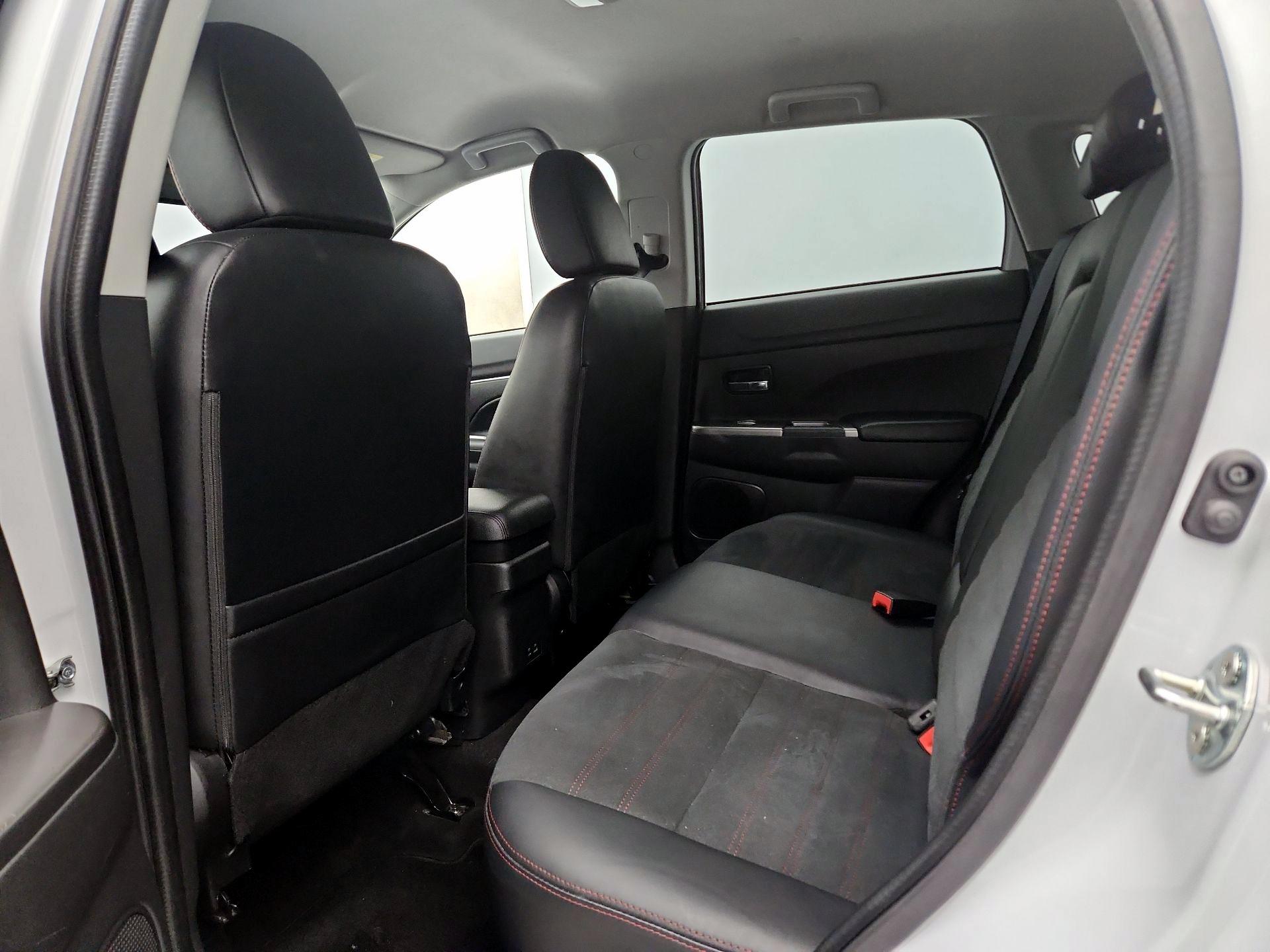 Thumbnail: 2025 Mitsubishi Outlander Sport - 19