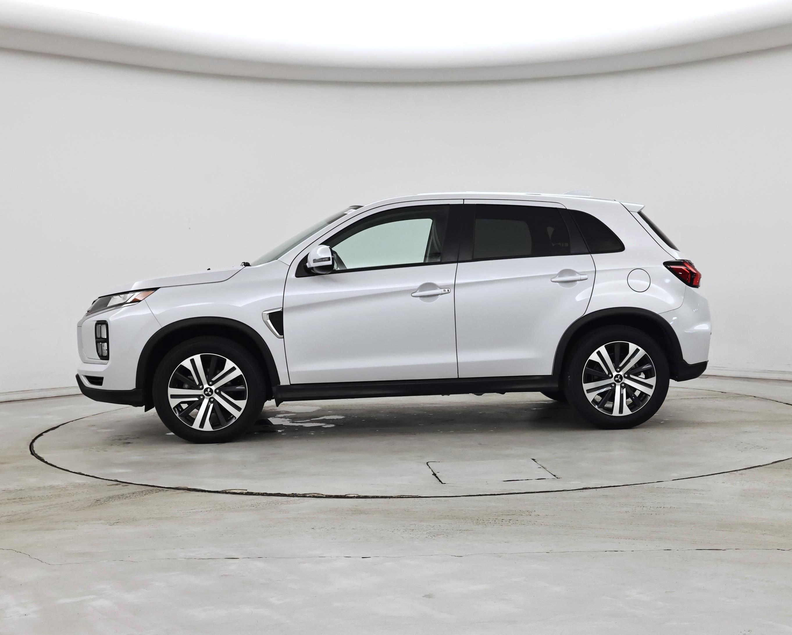 Thumbnail: 2025 Mitsubishi Outlander Sport - 3