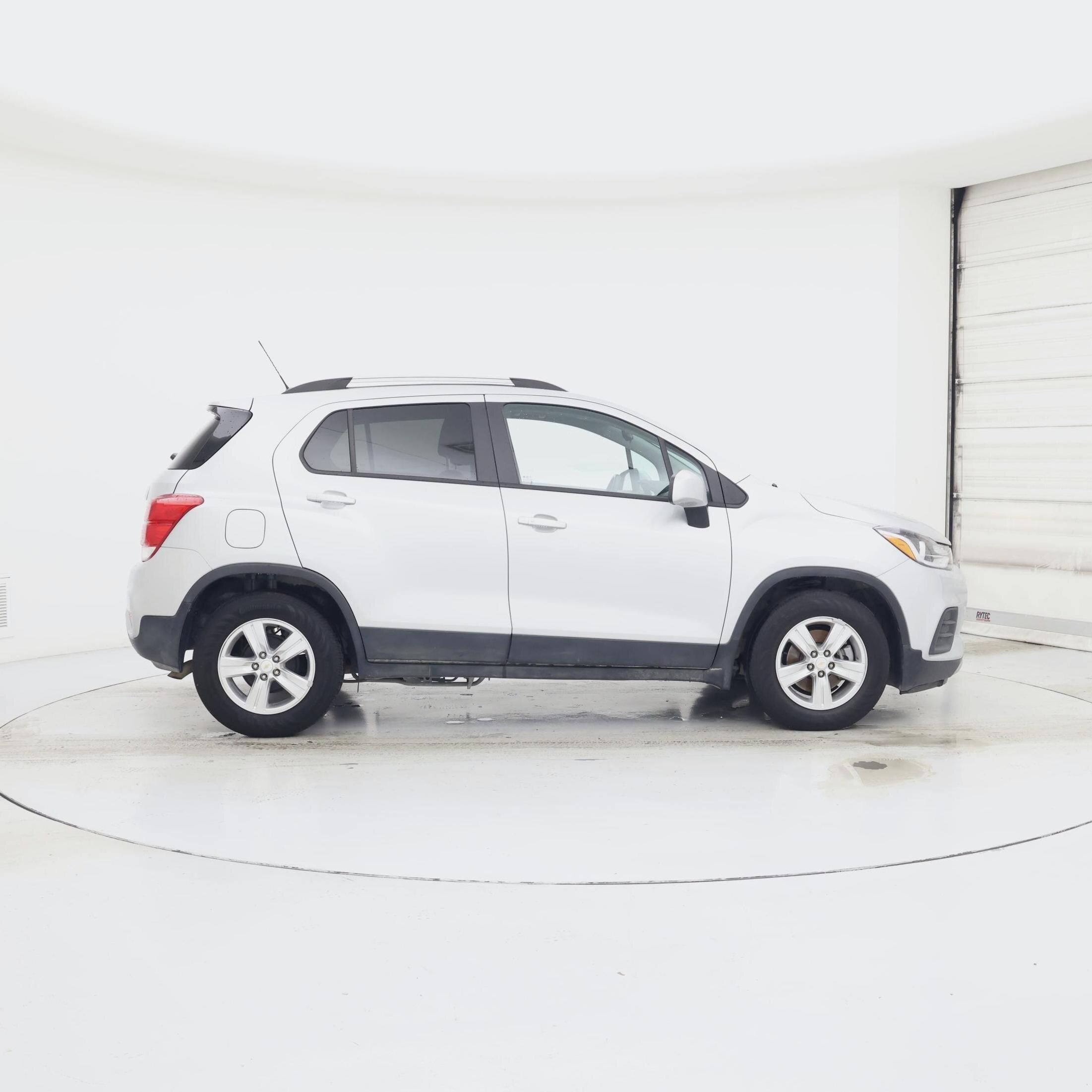 Thumbnail: 2022 Chevrolet Trax - 7