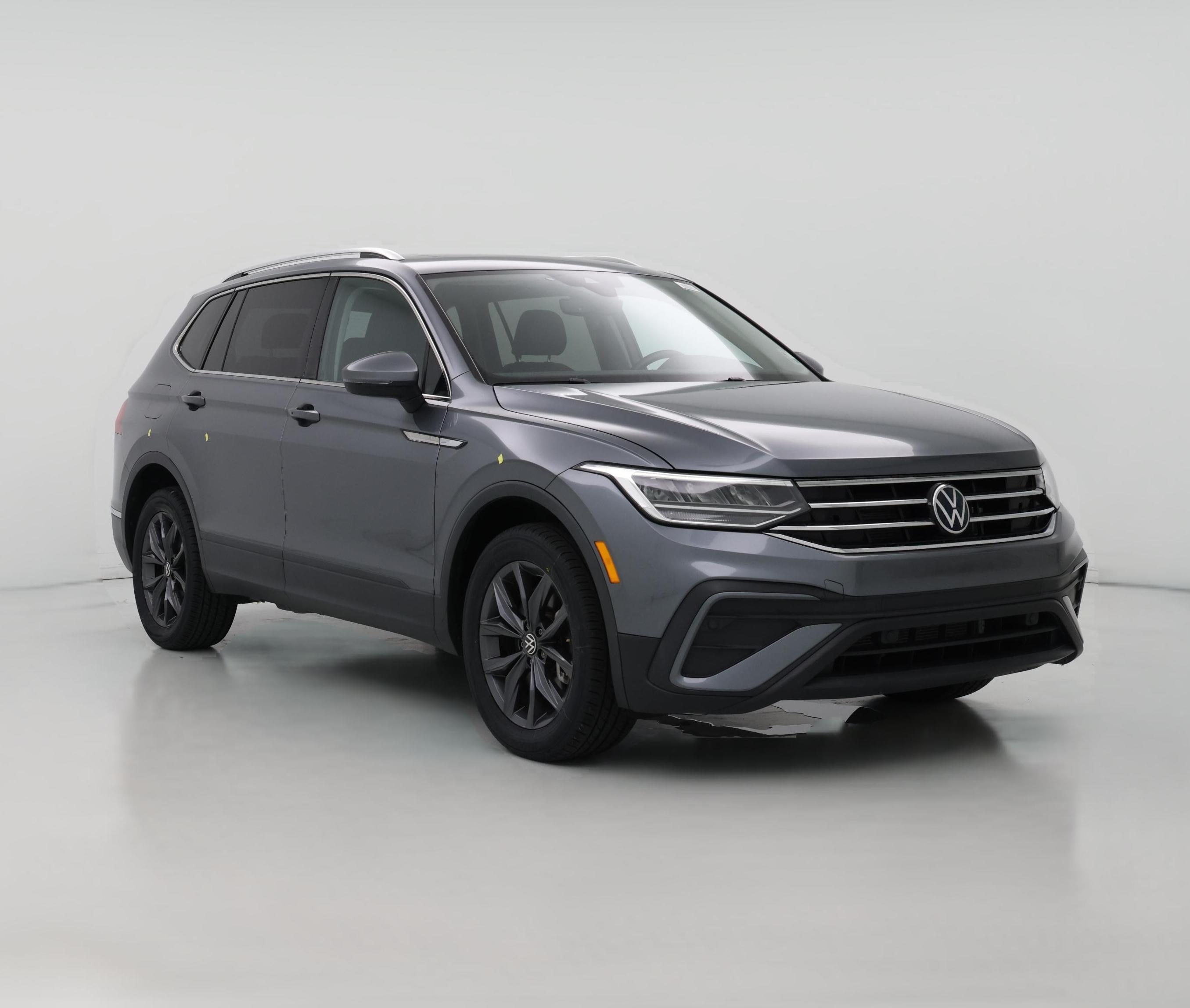 Thumbnail: 2023 Volkswagen Tiguan - 1