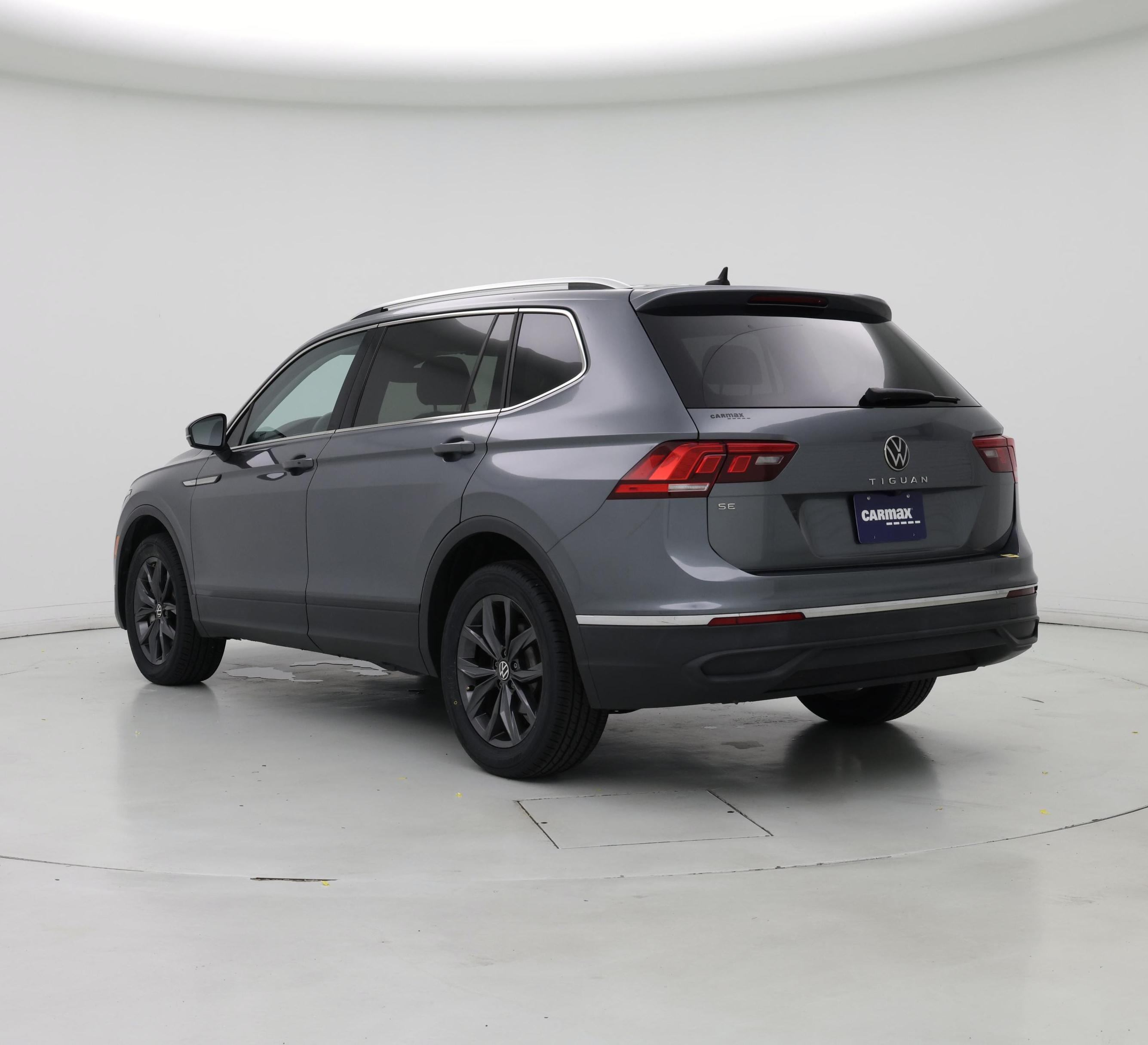 Thumbnail: 2023 Volkswagen Tiguan - 2