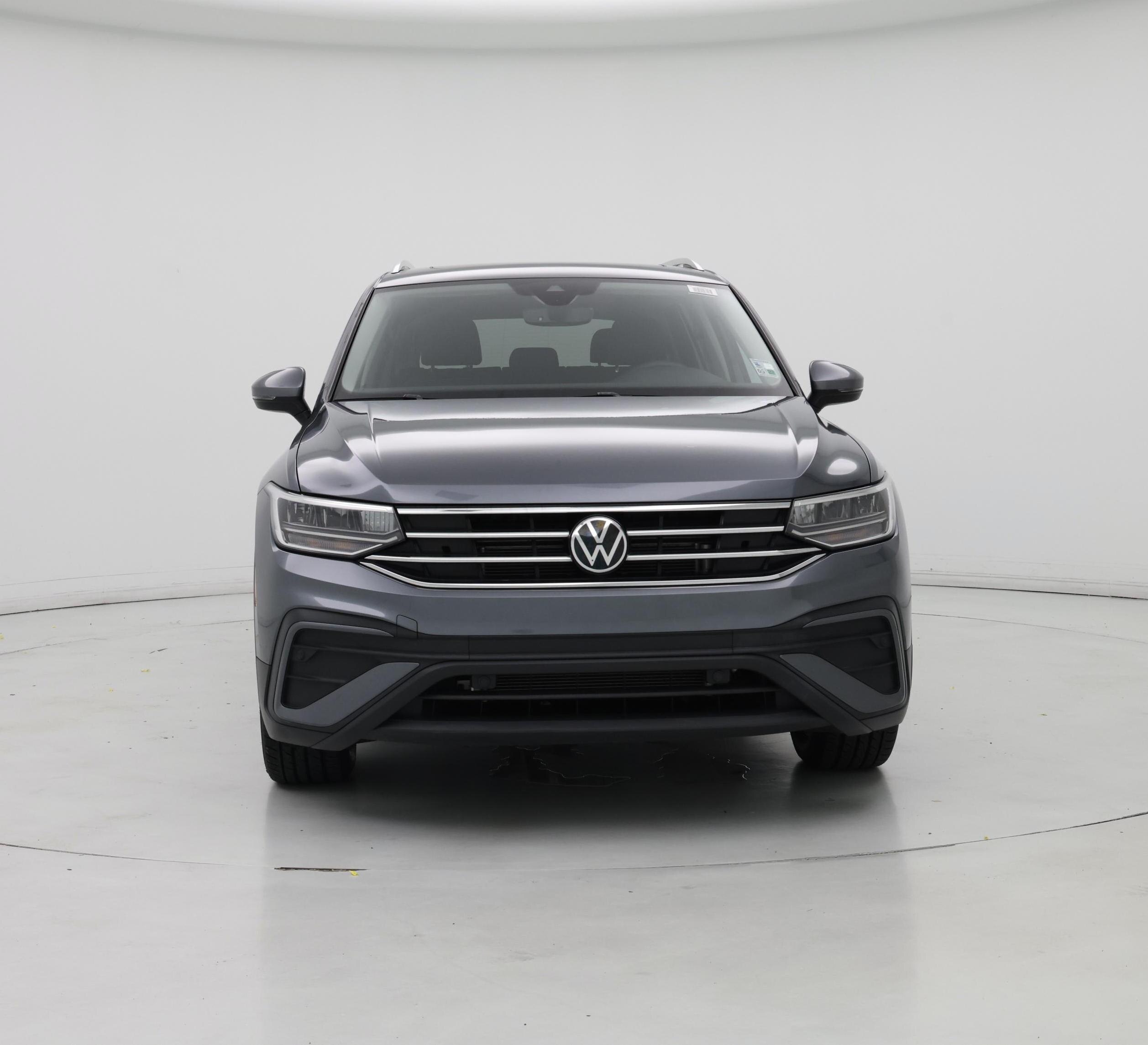 Thumbnail: 2023 Volkswagen Tiguan - 5