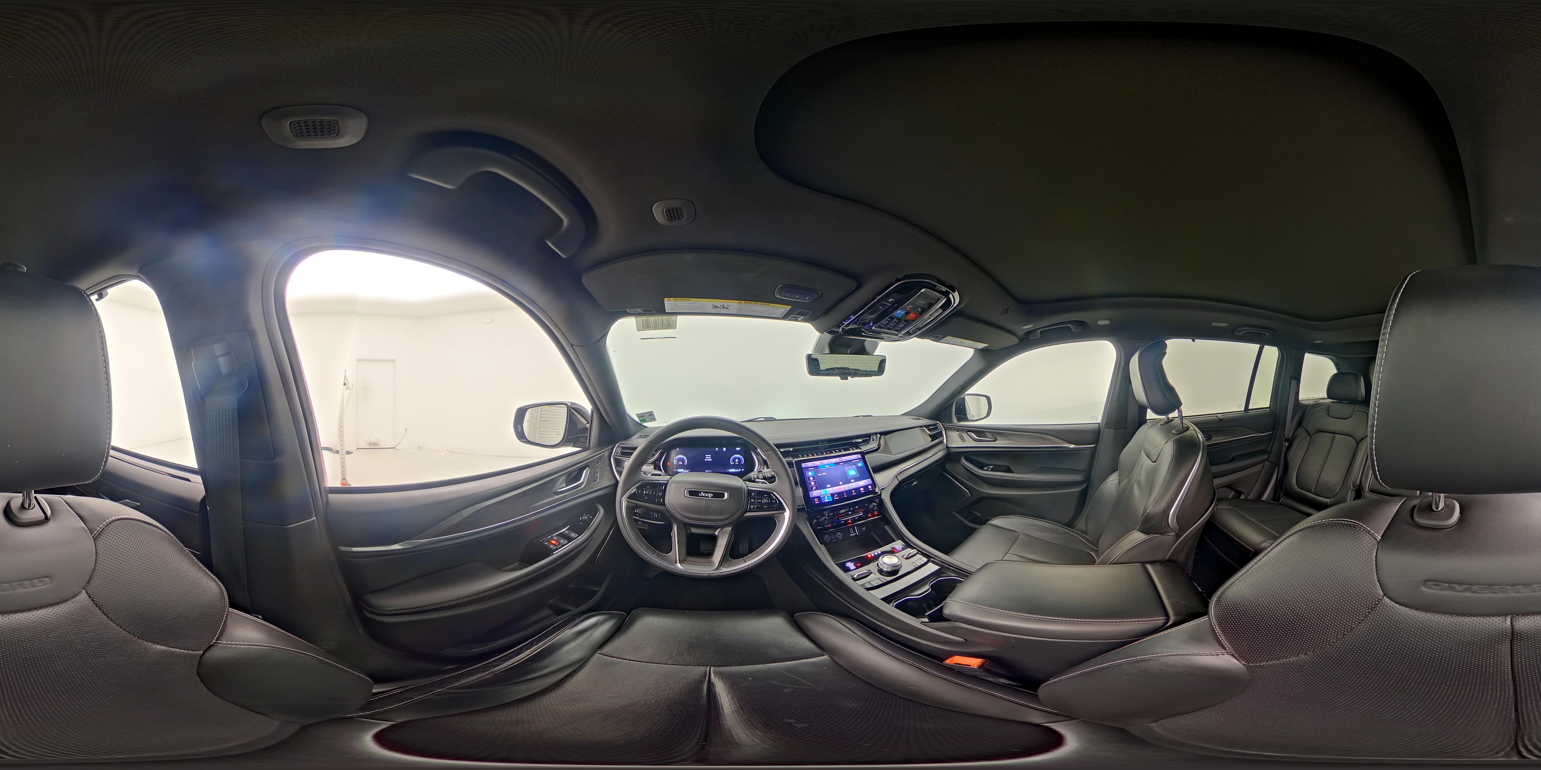 2023 Jeep Grand Cherokee Overland - Photo 28