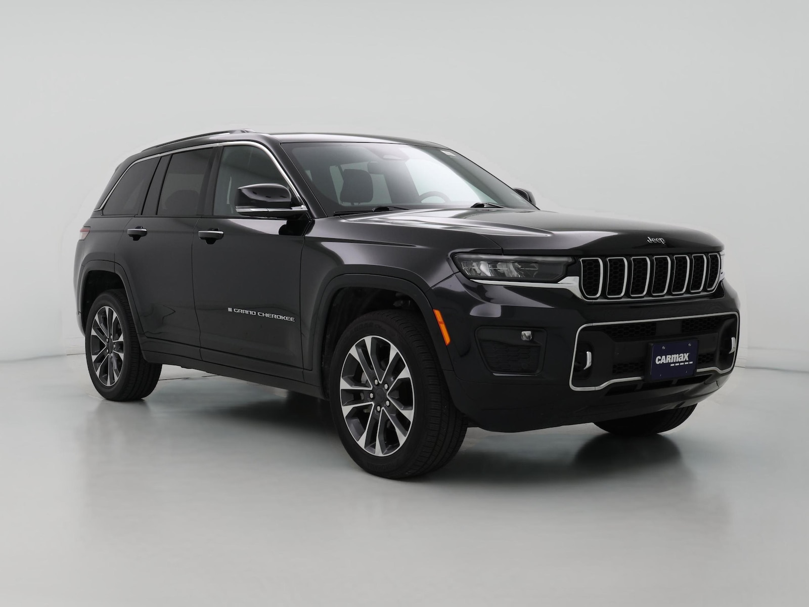 2023 Jeep Grand Cherokee Overland - Photo 1