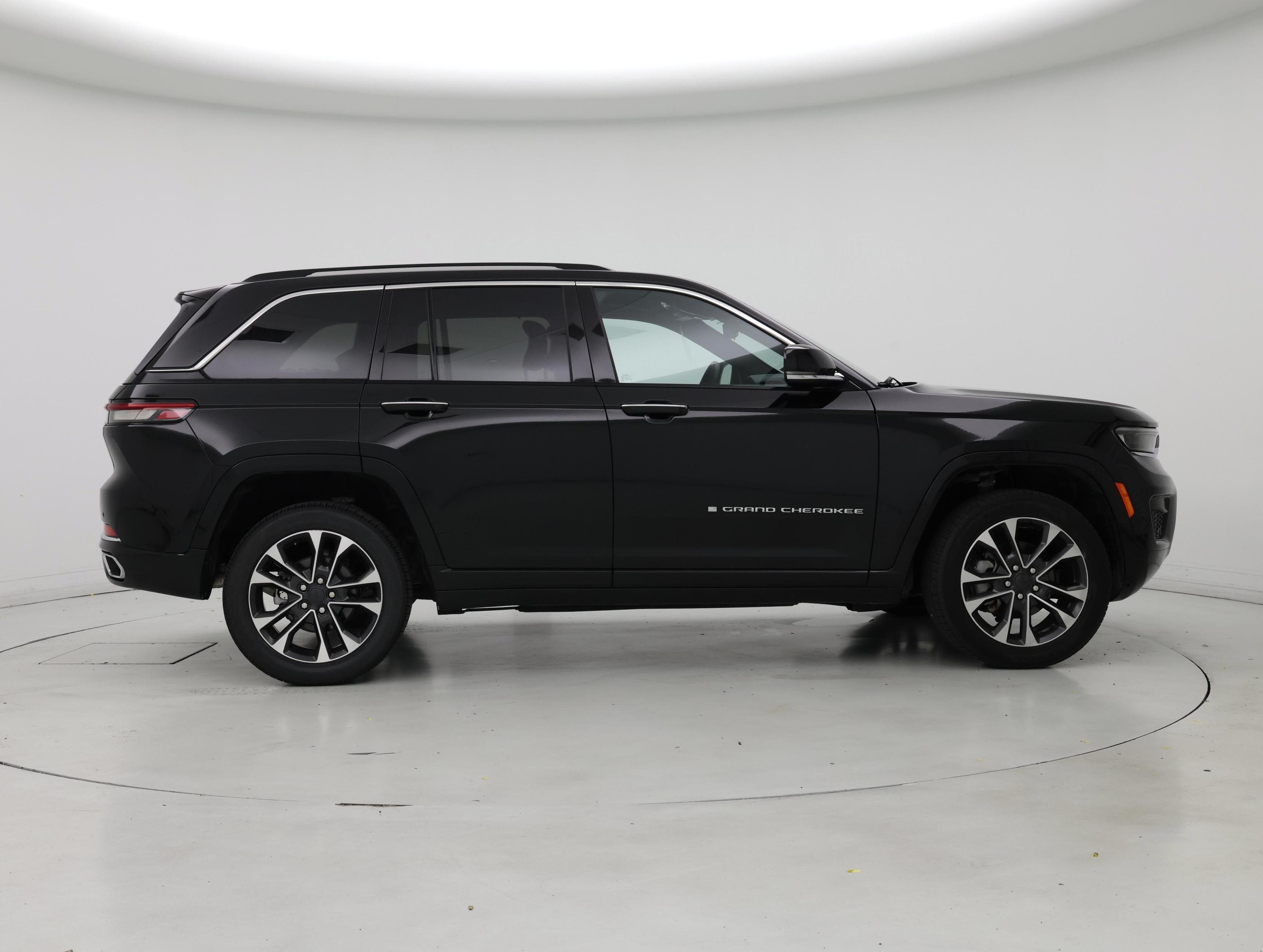 Thumbnail: 2023 Jeep Grand Cherokee - 7