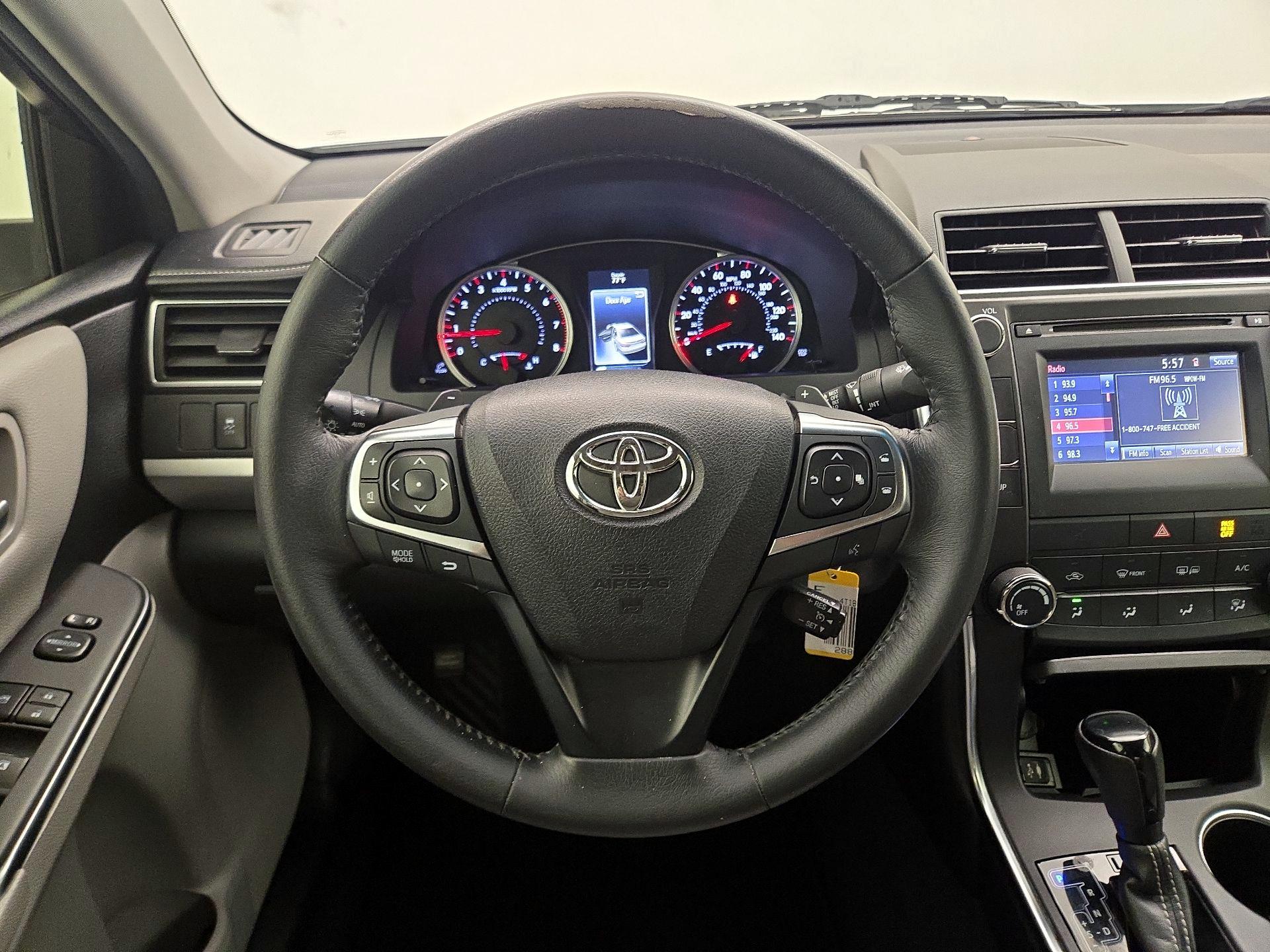 Thumbnail: 2017 Toyota Camry - 10