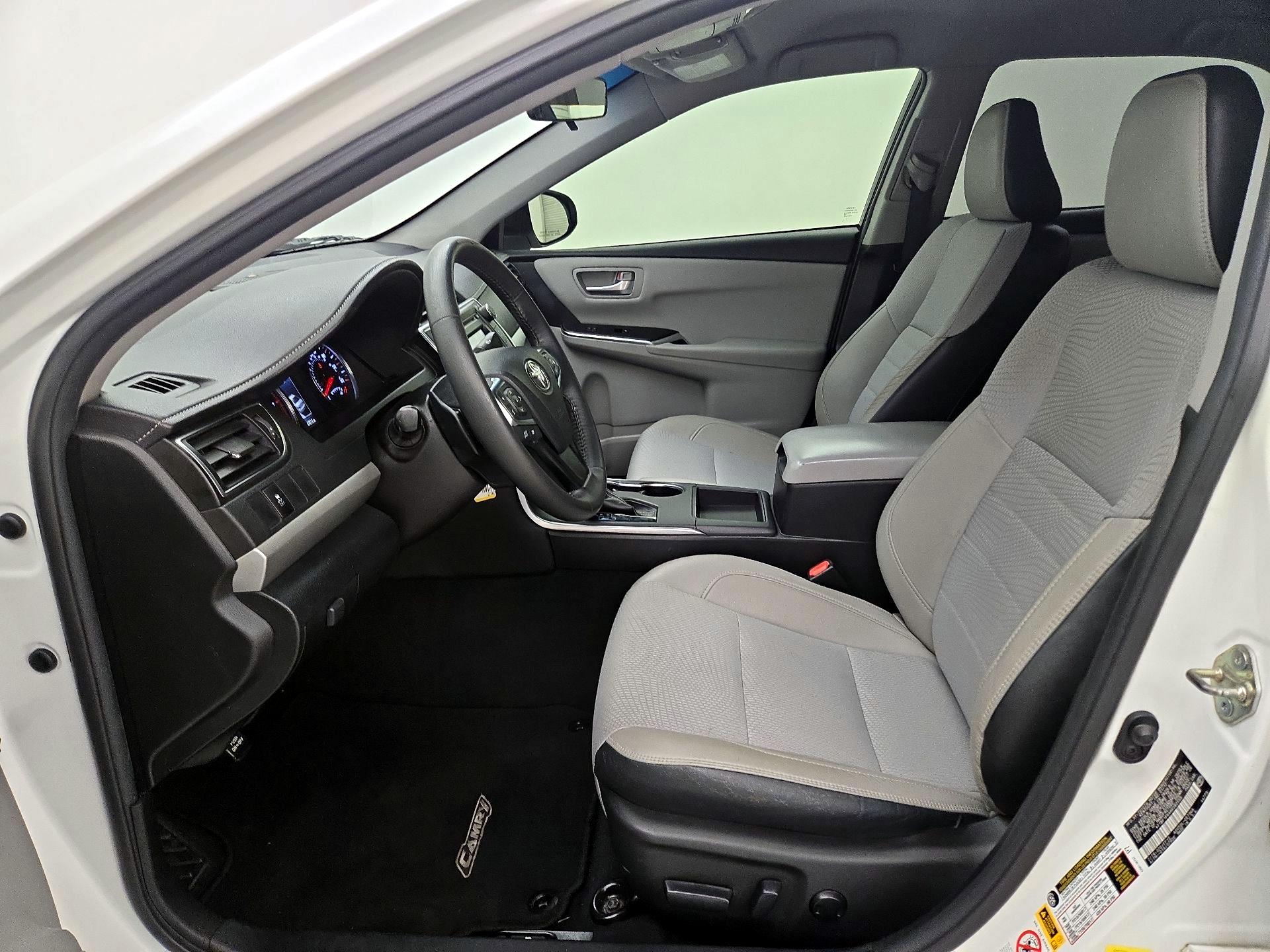 Thumbnail: 2017 Toyota Camry - 11