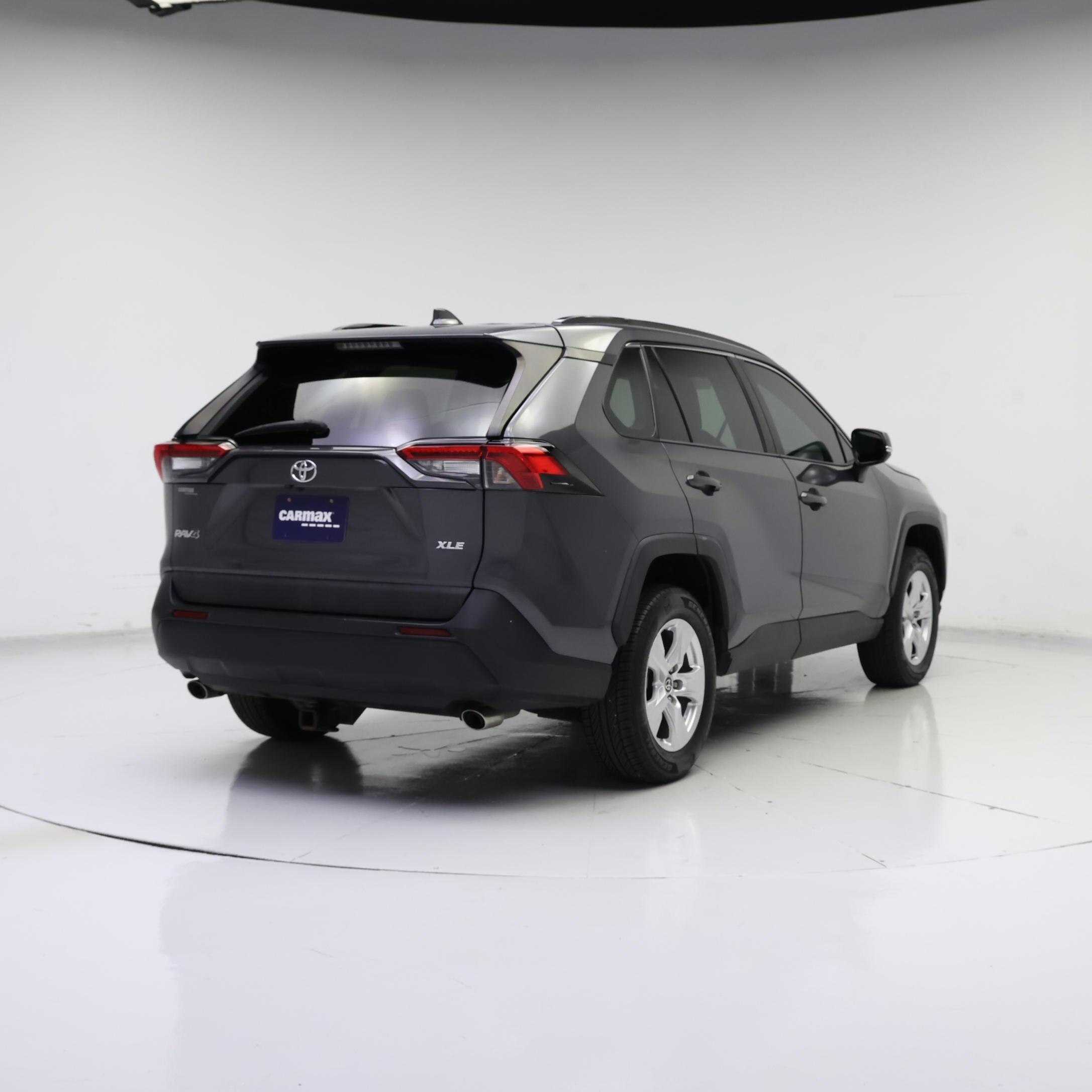 Thumbnail: 2021 Toyota RAV4 - 8