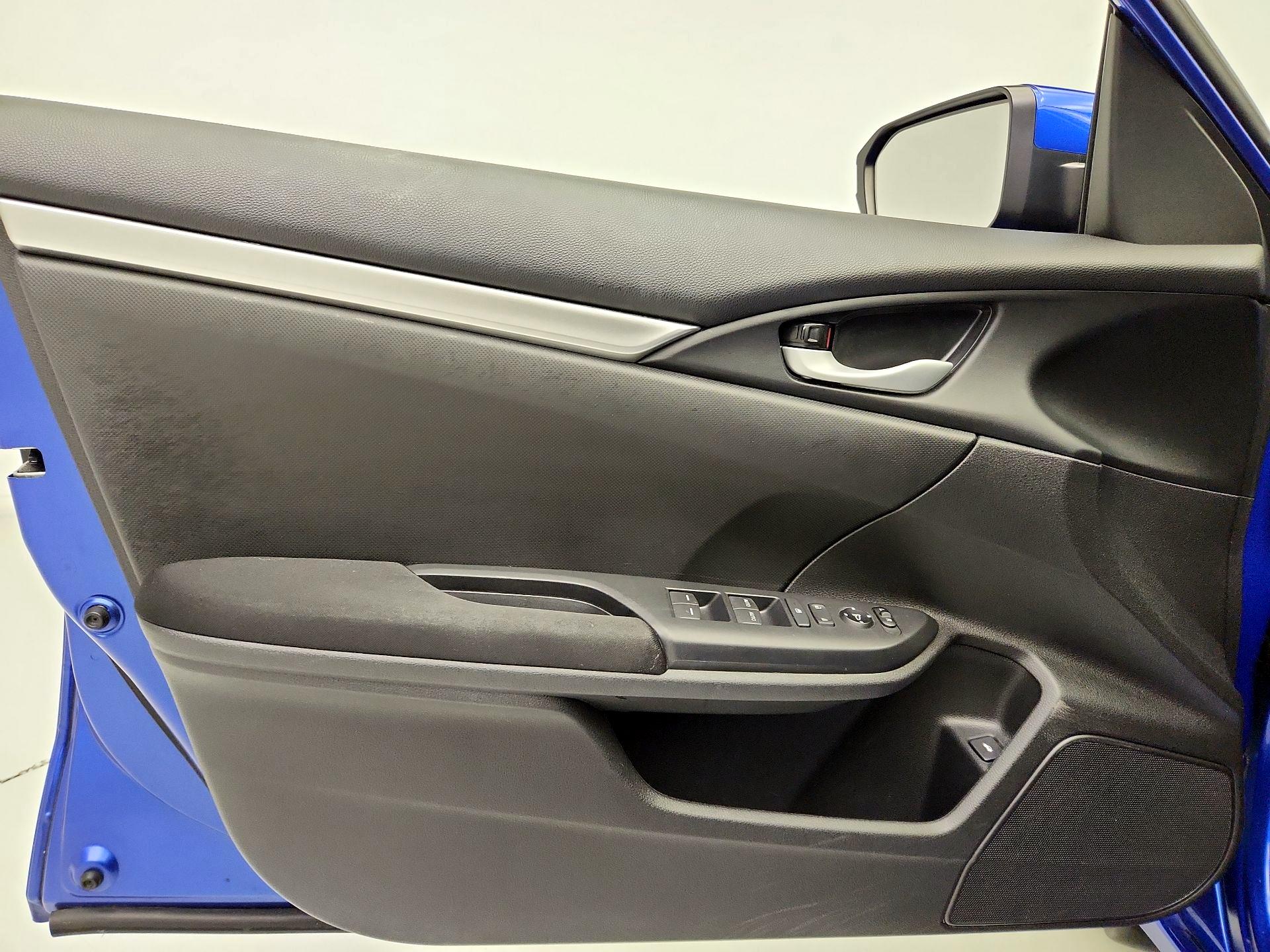 Thumbnail: 2018 Honda Civic - 12