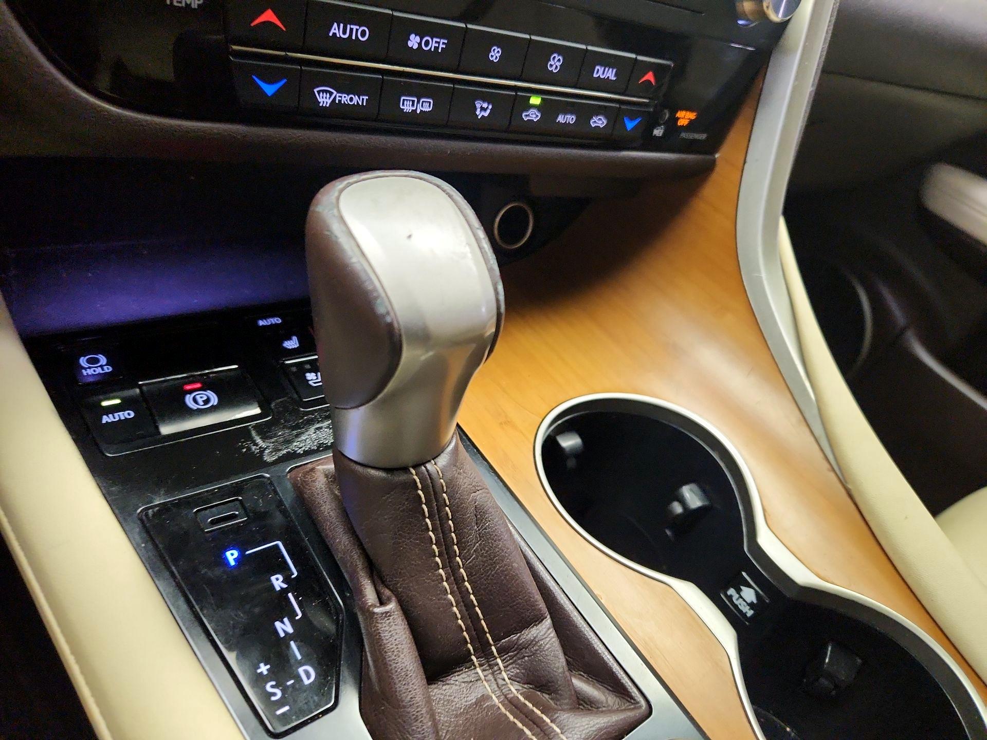 Thumbnail: 2018 Lexus RX - 18
