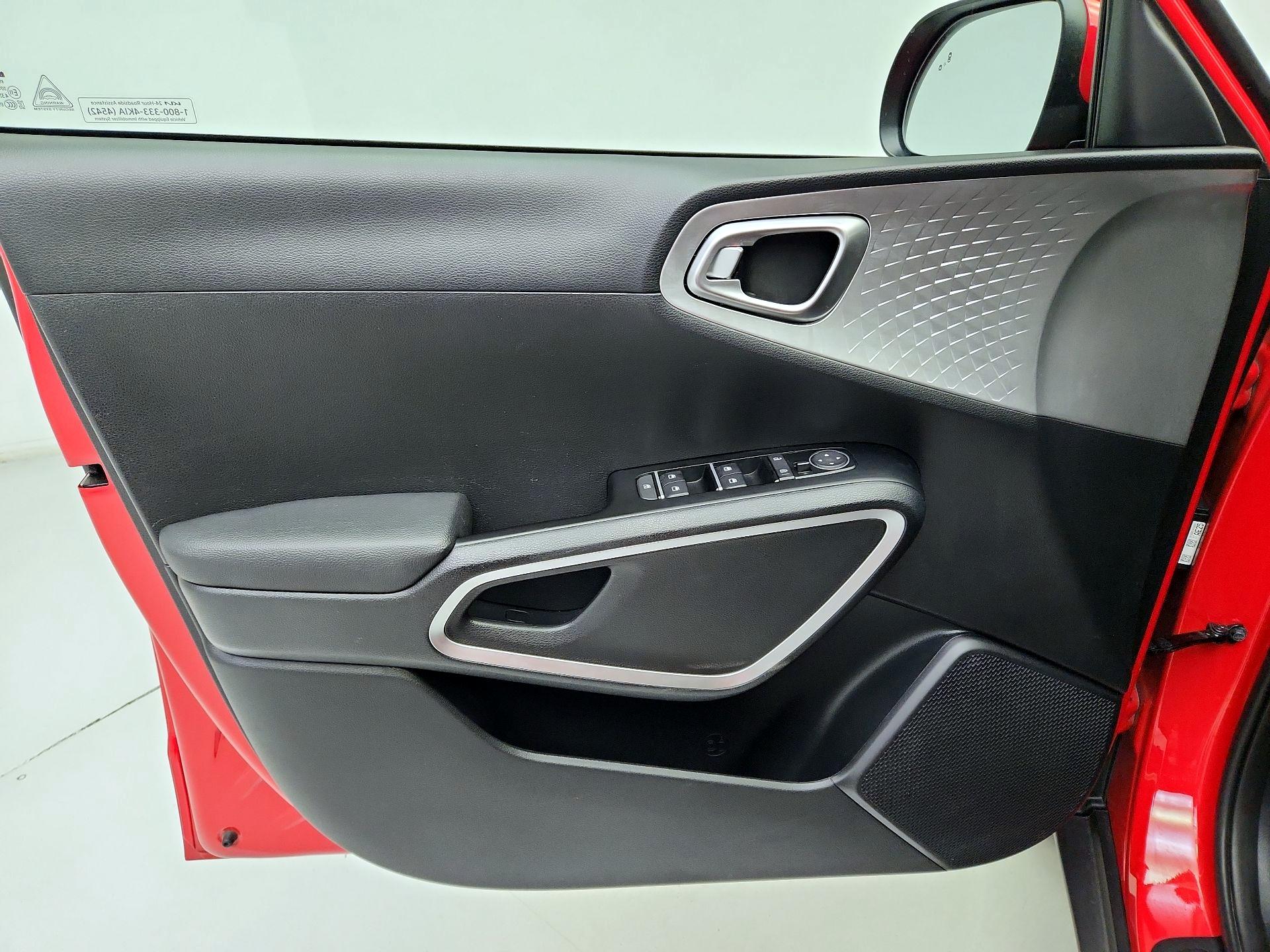 Thumbnail: 2025 Kia Soul - 12
