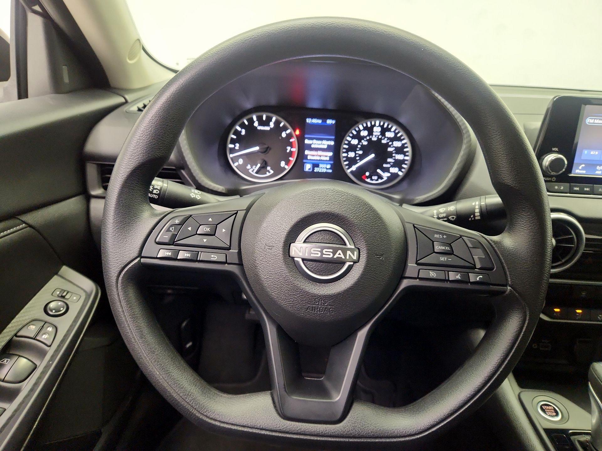 Thumbnail: 2025 Nissan Sentra - 10