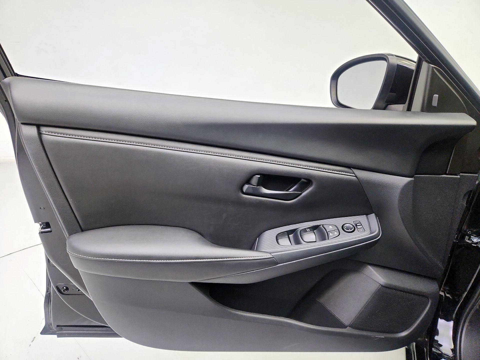 Thumbnail: 2025 Nissan Sentra - 12
