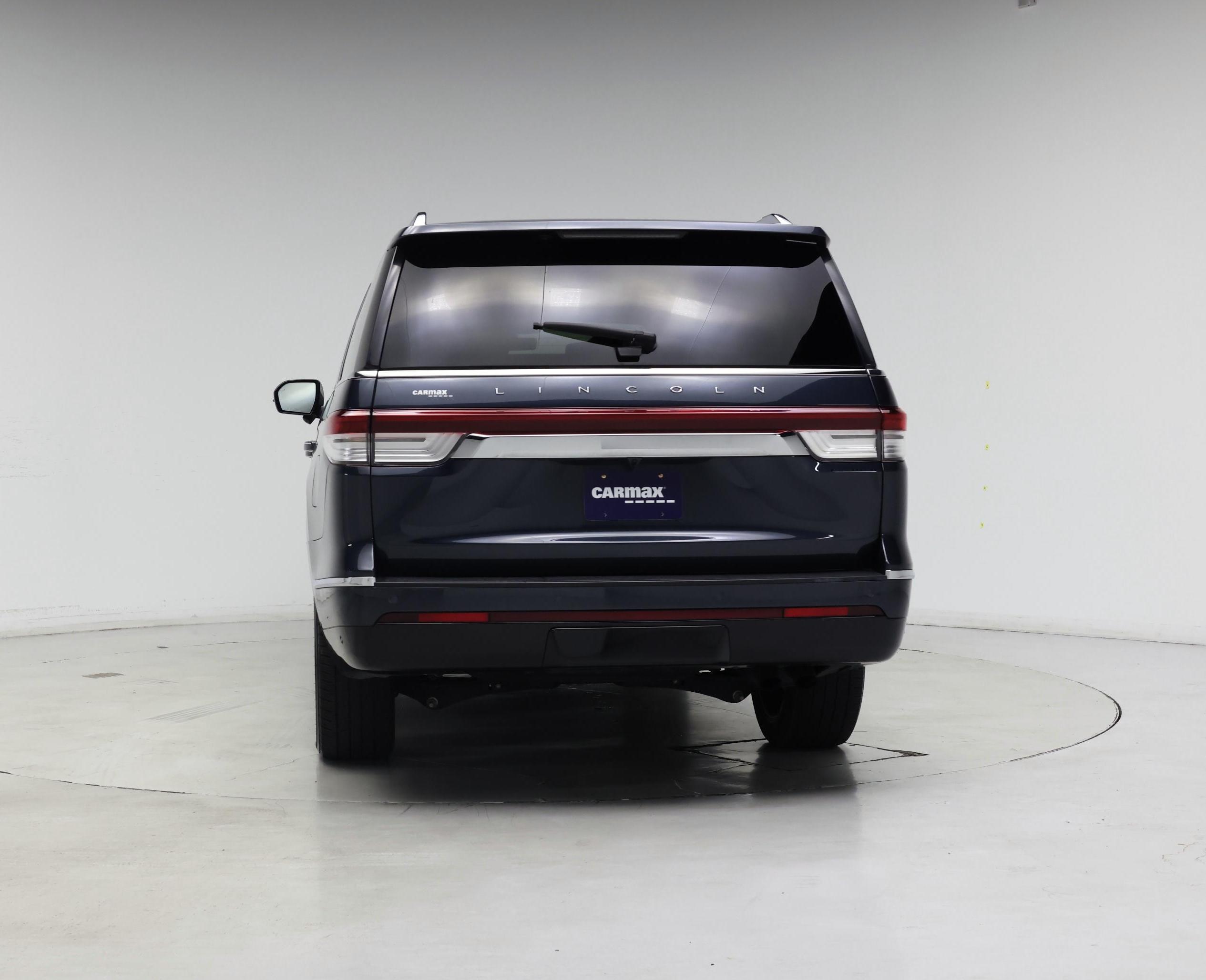 Thumbnail: 2024 Lincoln Navigator L - 6