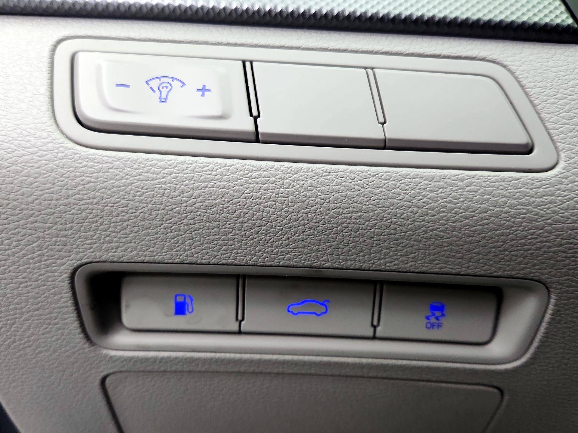 Thumbnail: 2016 Hyundai Sonata - 13