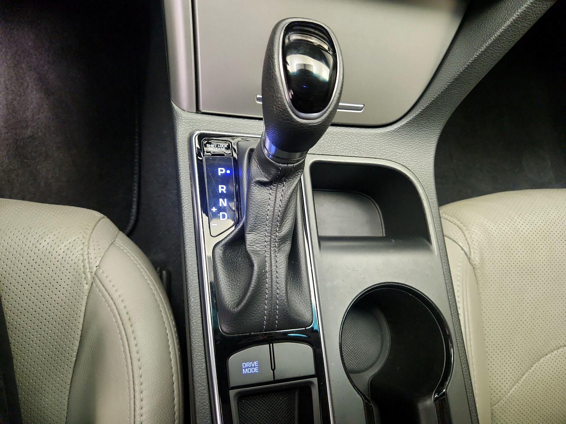 Thumbnail: 2016 Hyundai Sonata - 17