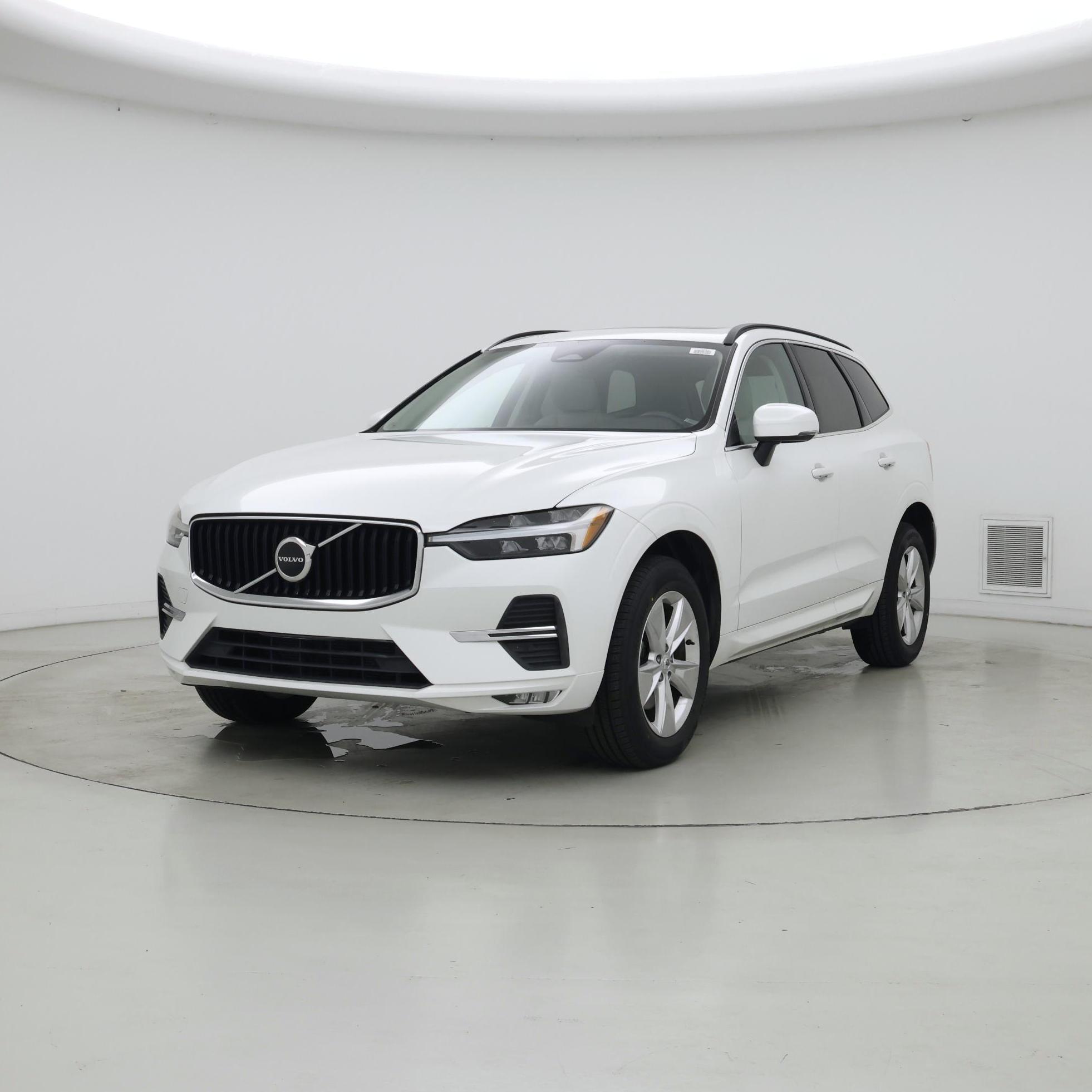 Thumbnail: 2022 Volvo XC60 - 4