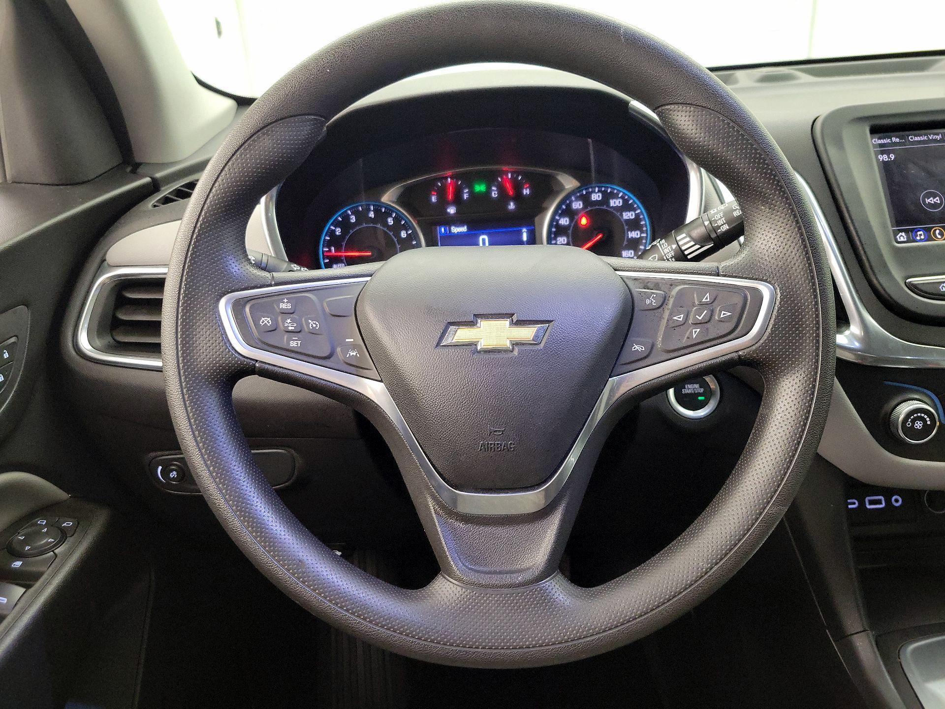 Thumbnail: 2022 Chevrolet Equinox - 10