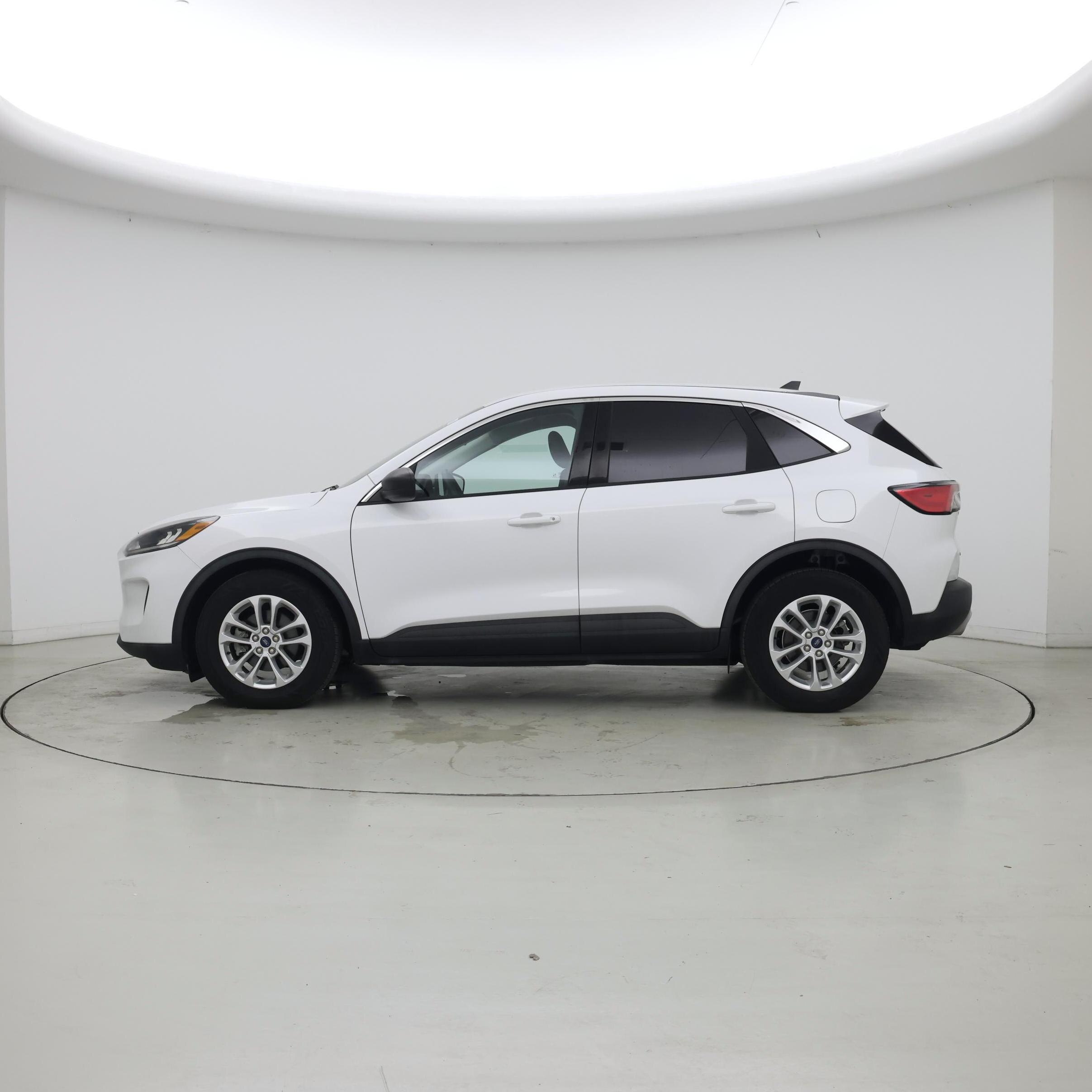 Thumbnail: 2022 Ford Escape - 3