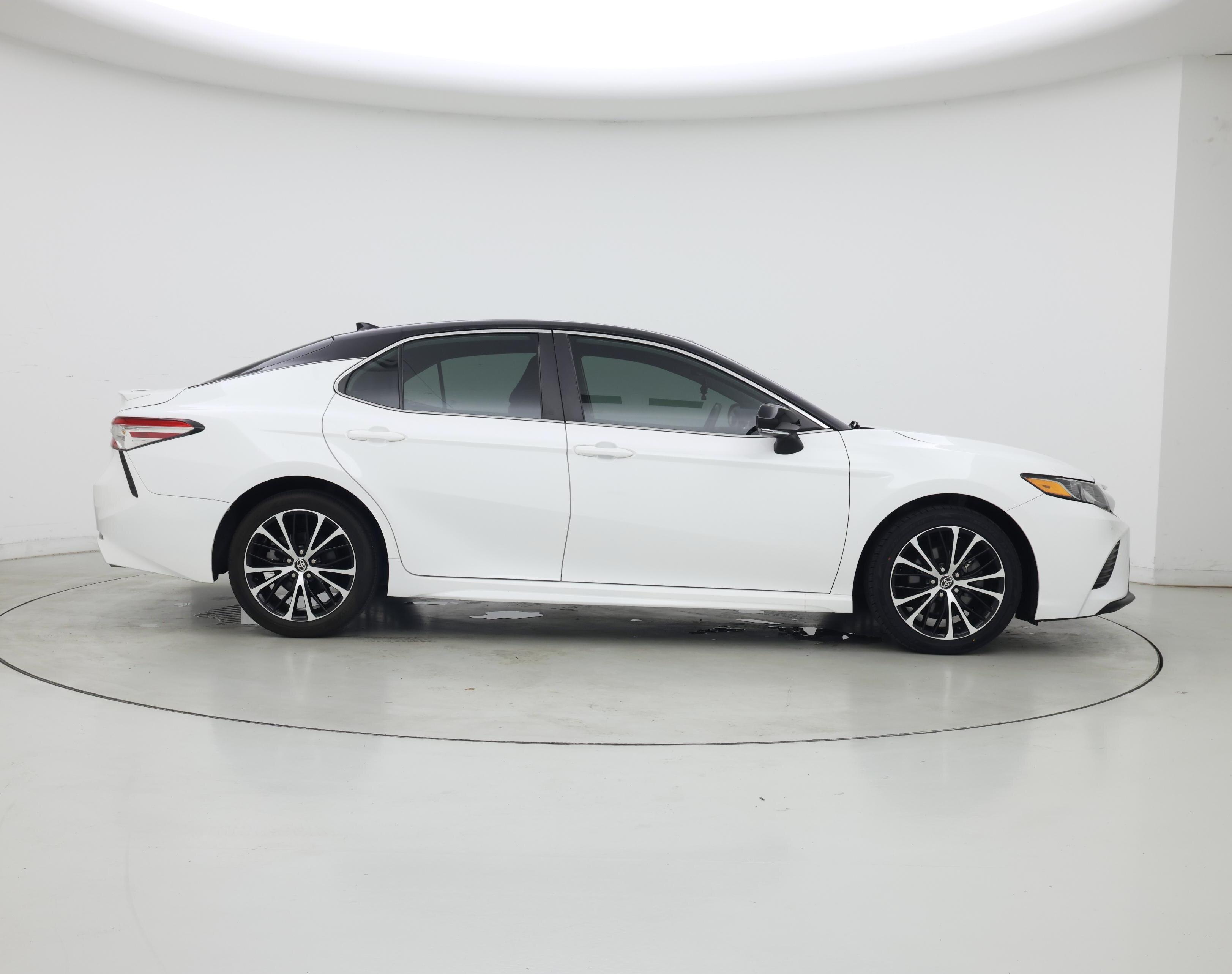 Thumbnail: 2020 Toyota Camry - 7